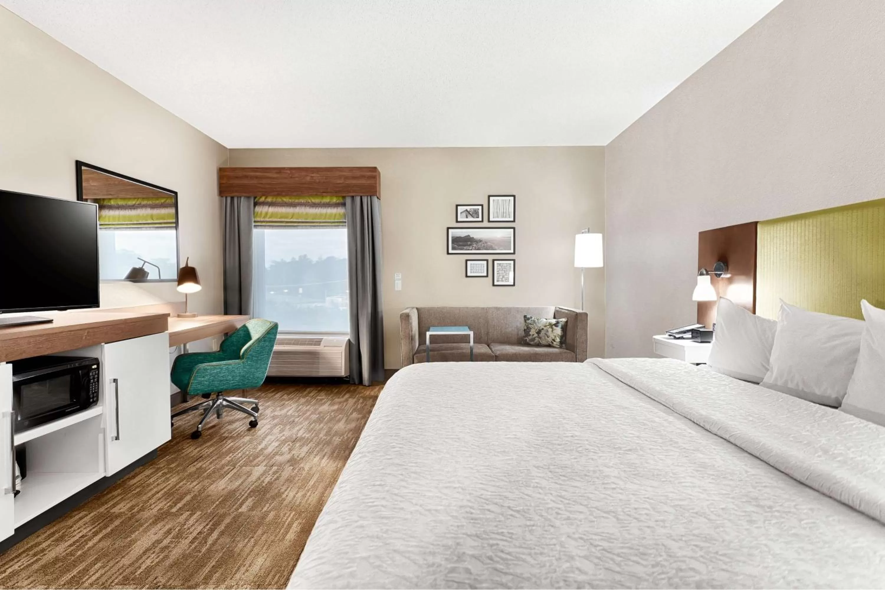 Bedroom, Bed in Hampton Inn Morganton