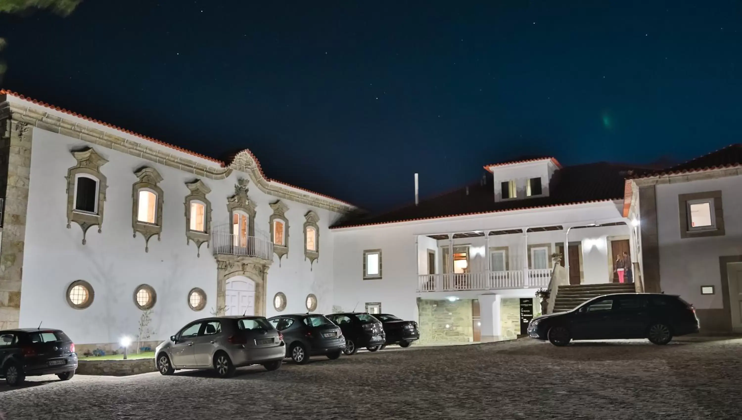 Facade/entrance, Property Building in Douro Scala