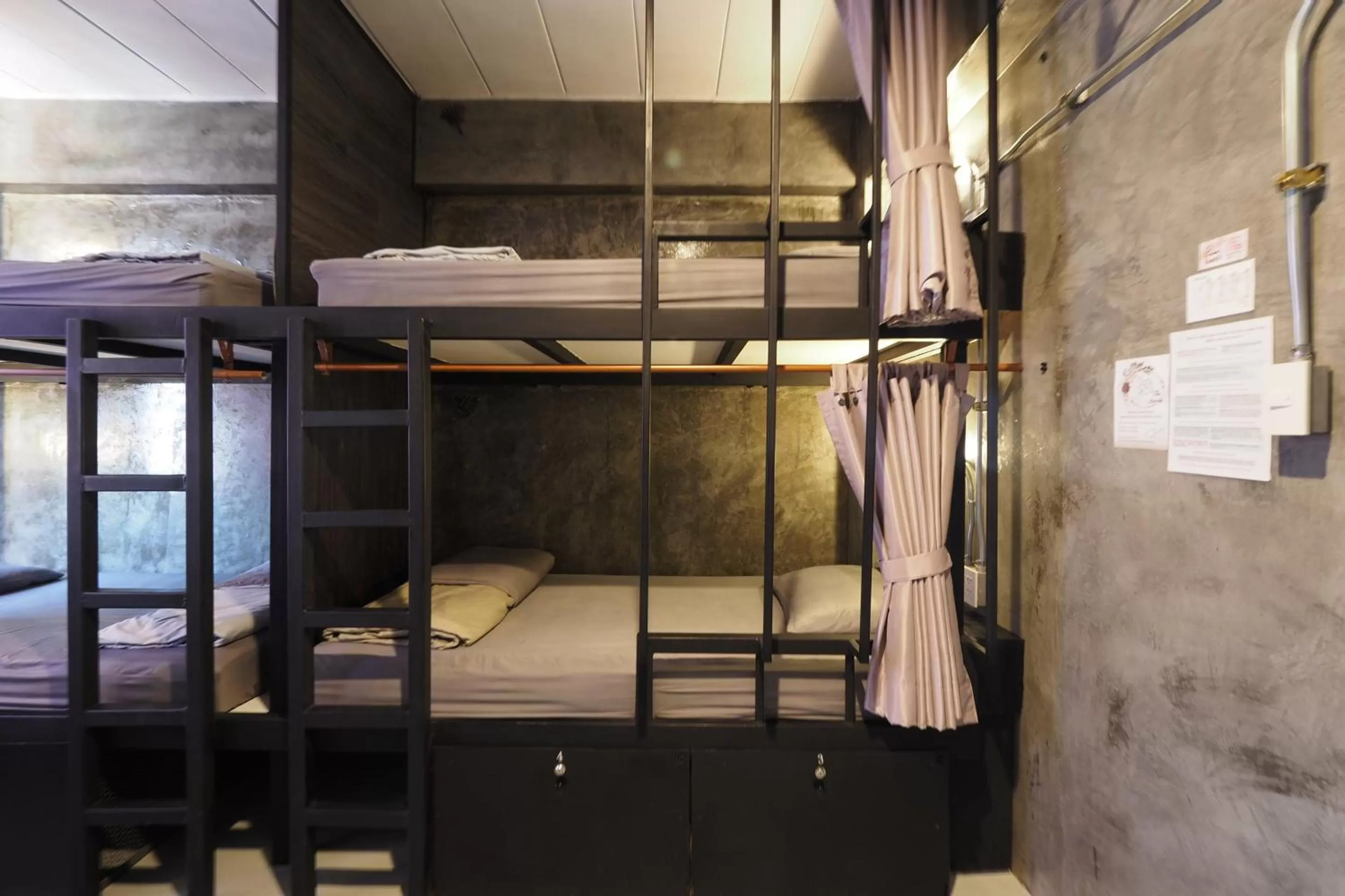 Bedroom, Bunk Bed in Super OYO 75332 Vm1 Hostel