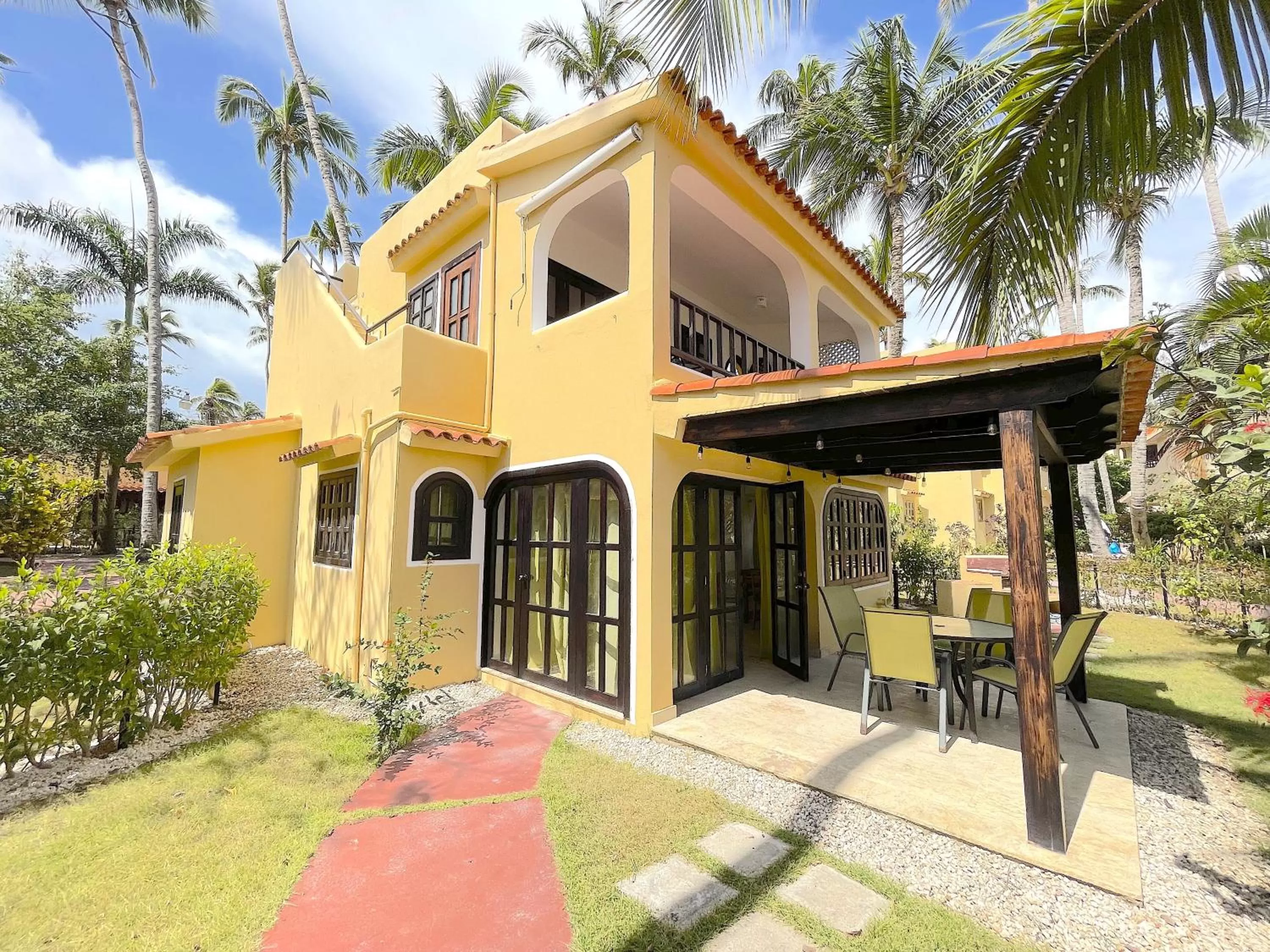 Property Building in BEACH Condo-HOTEL with VILLAS & PRIVATE Apartments WIFI BBQ Beach CLUB & SPA