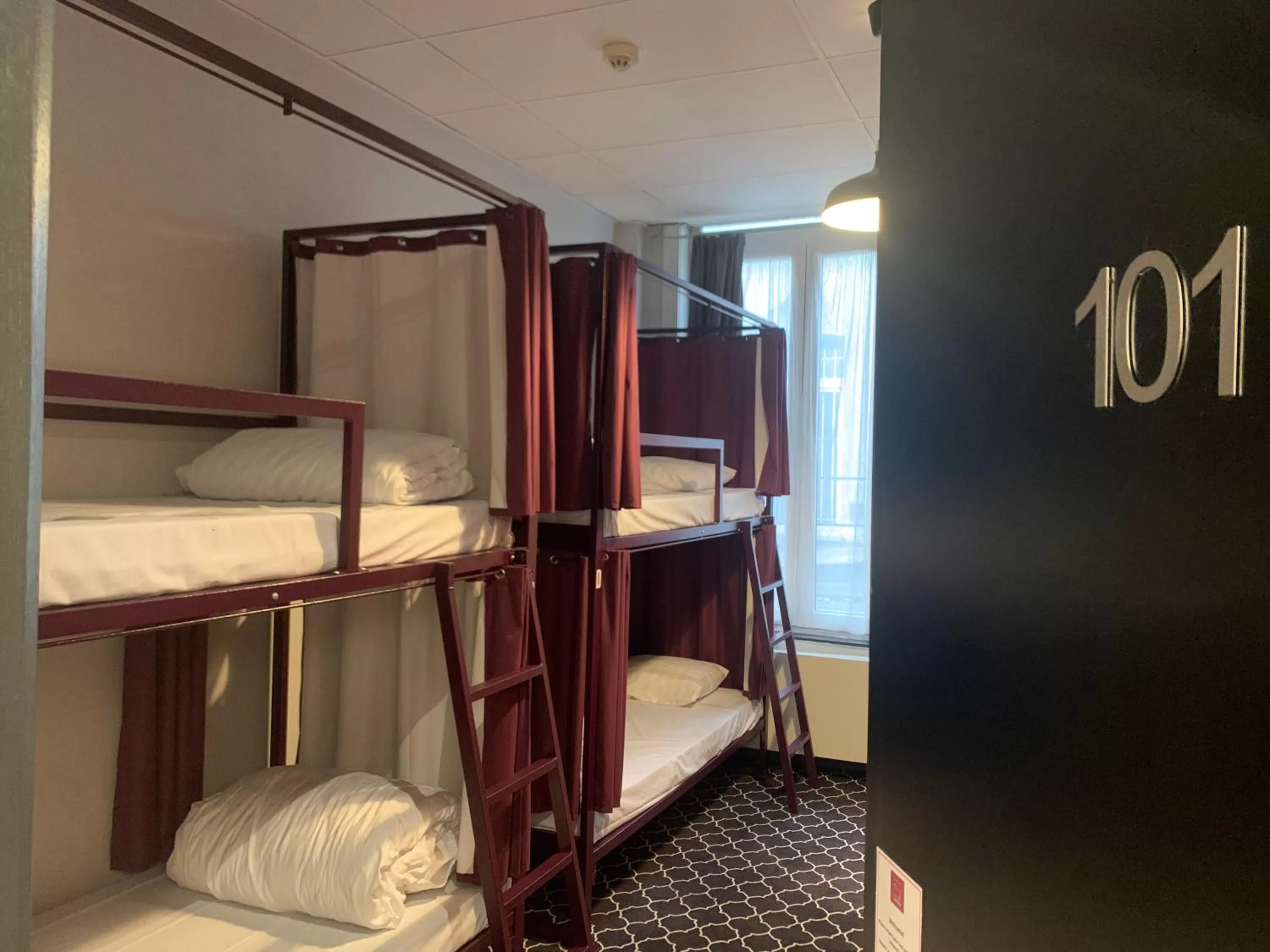 bunk bed, Bed in Safestay Brussels Grand Place