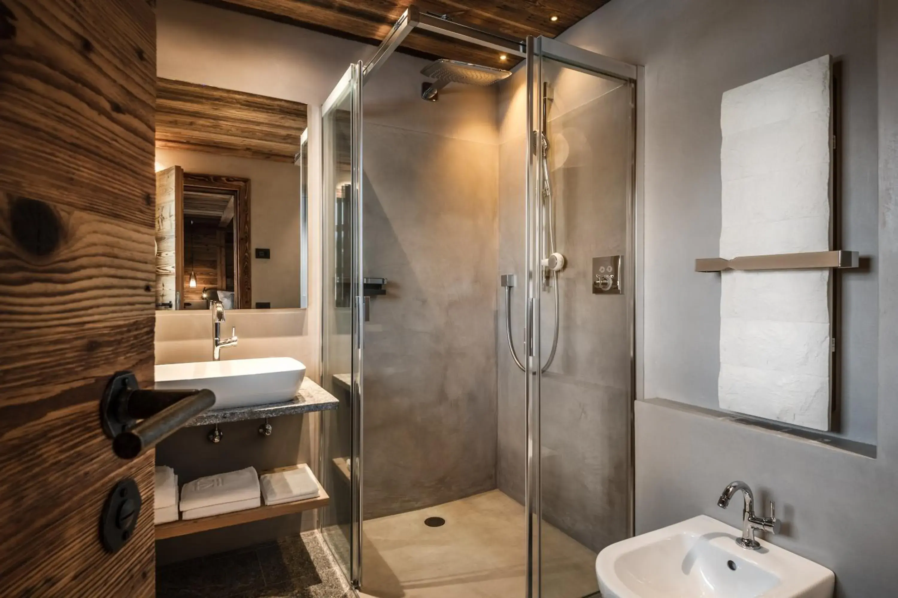 Bathroom in Kolfuschgerhof Mountain Resort