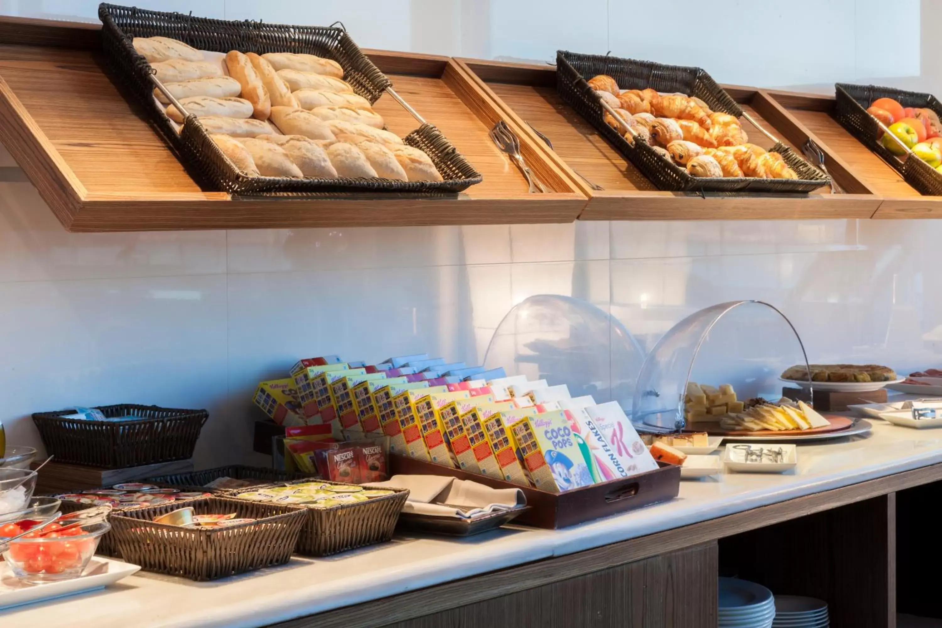 Food and drinks in Hotel Palau de Bellavista Girona by URH Food and drinks in Hotel Palau de Bellavista Girona by URH