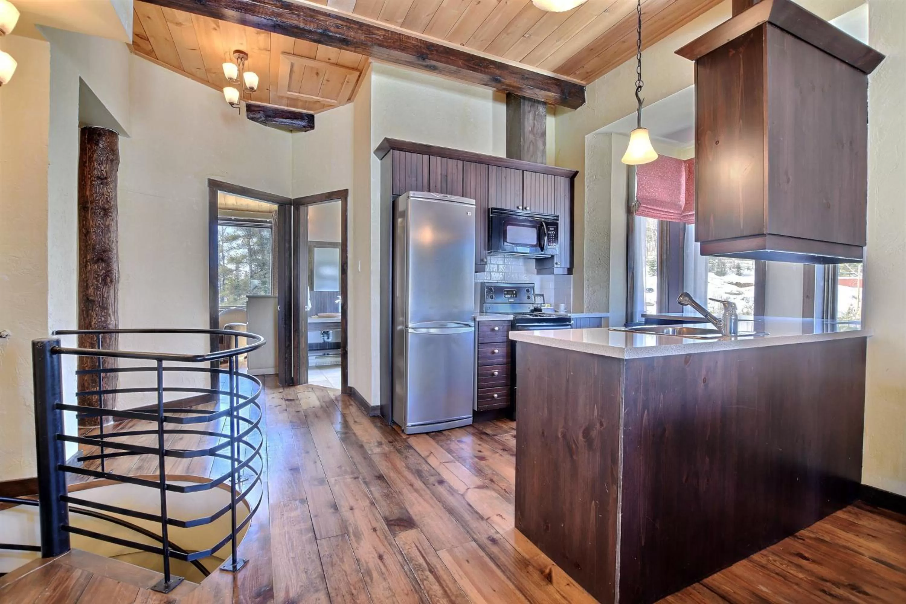 Les Condos Du Lac Taureau- Rooms & Condos