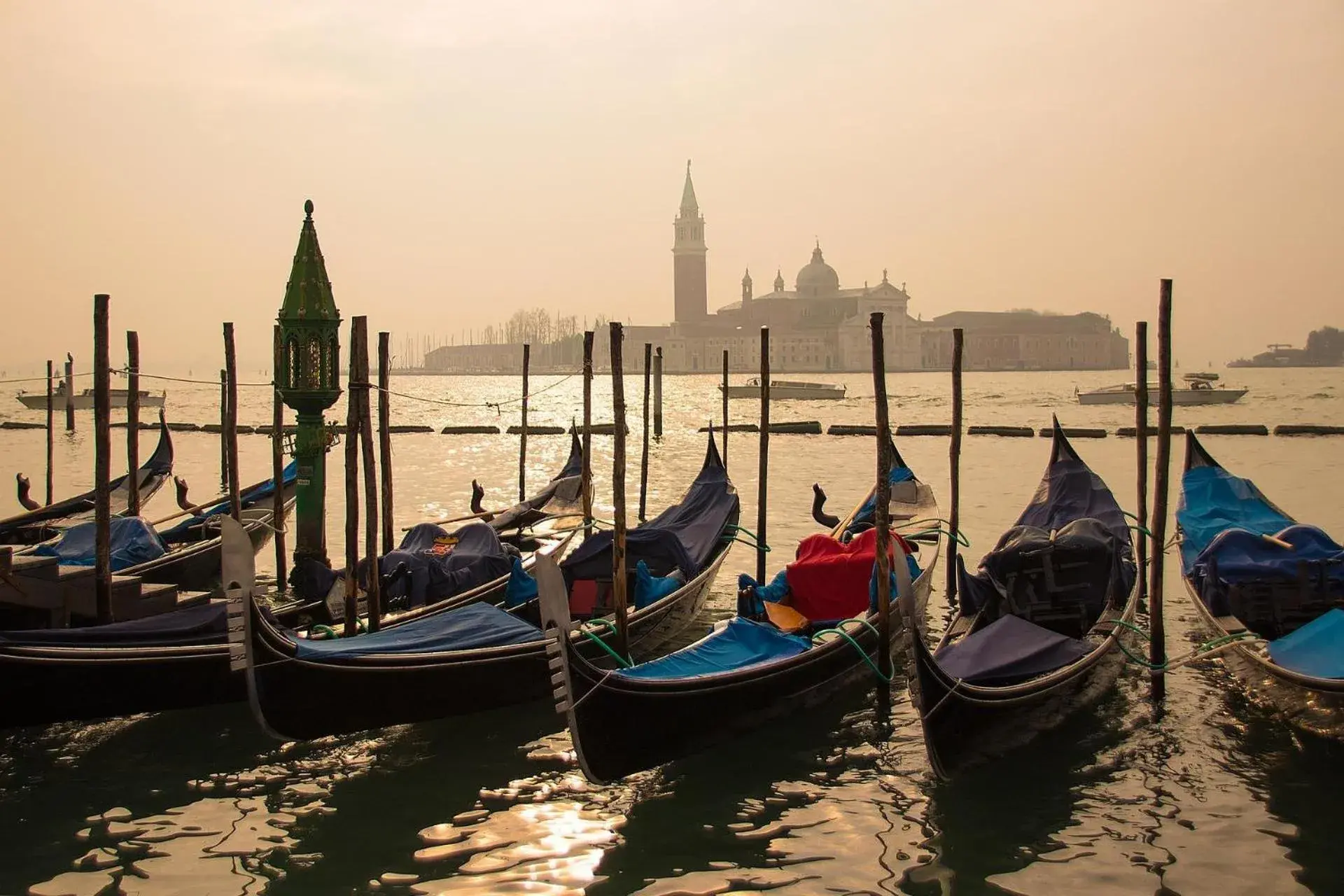 Nearby landmark in Hotel San Luca Venezia