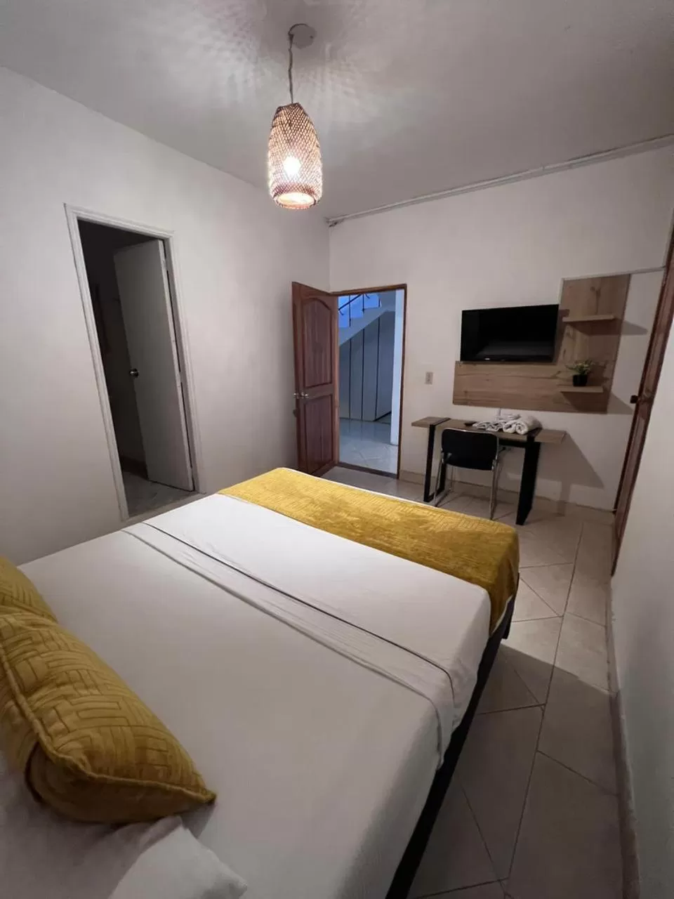 Photo of the whole room, Bed in Curazao Hotel -Centro Histórico-
