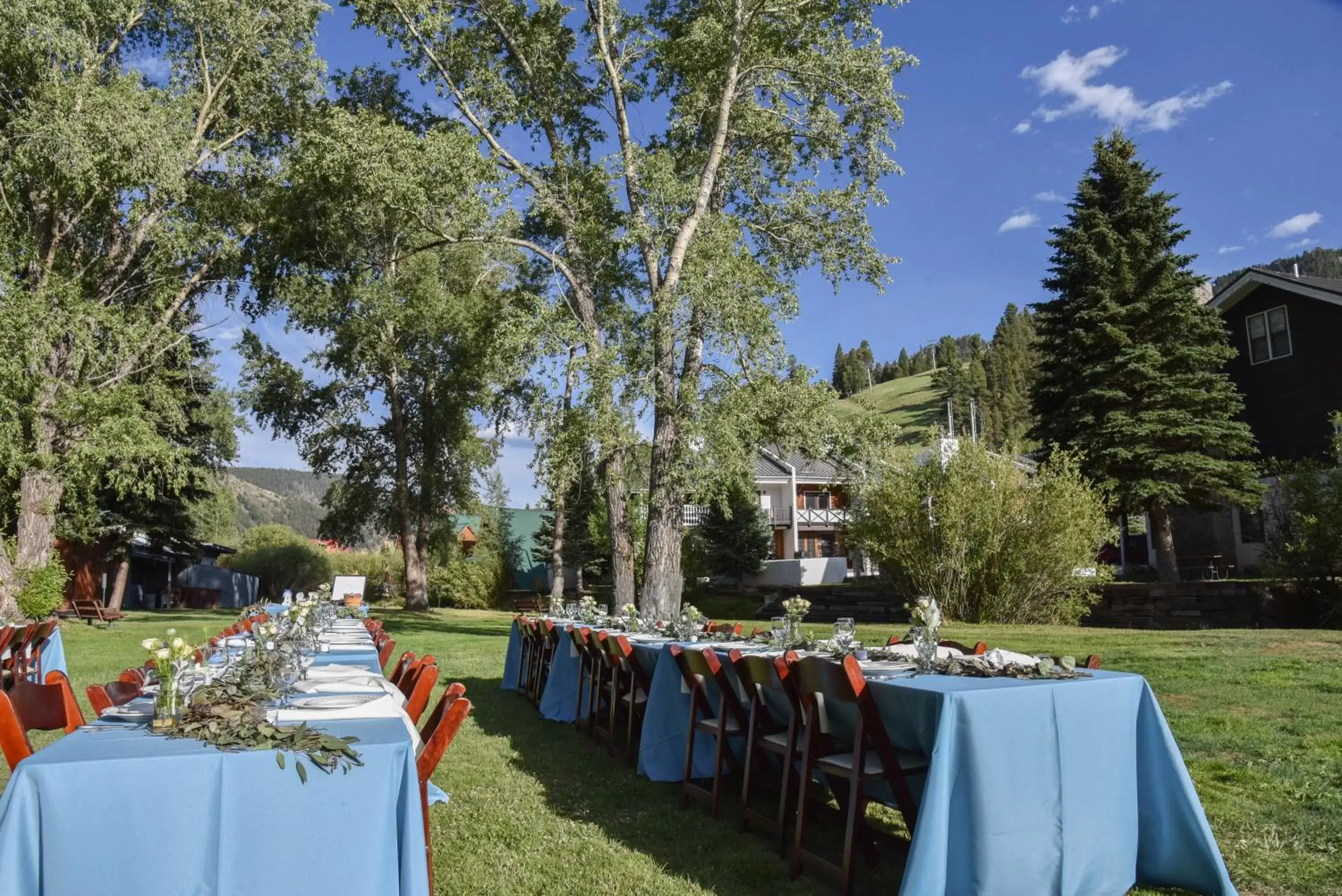 Day, Banquet Facilities in Alpine Lodge Red River