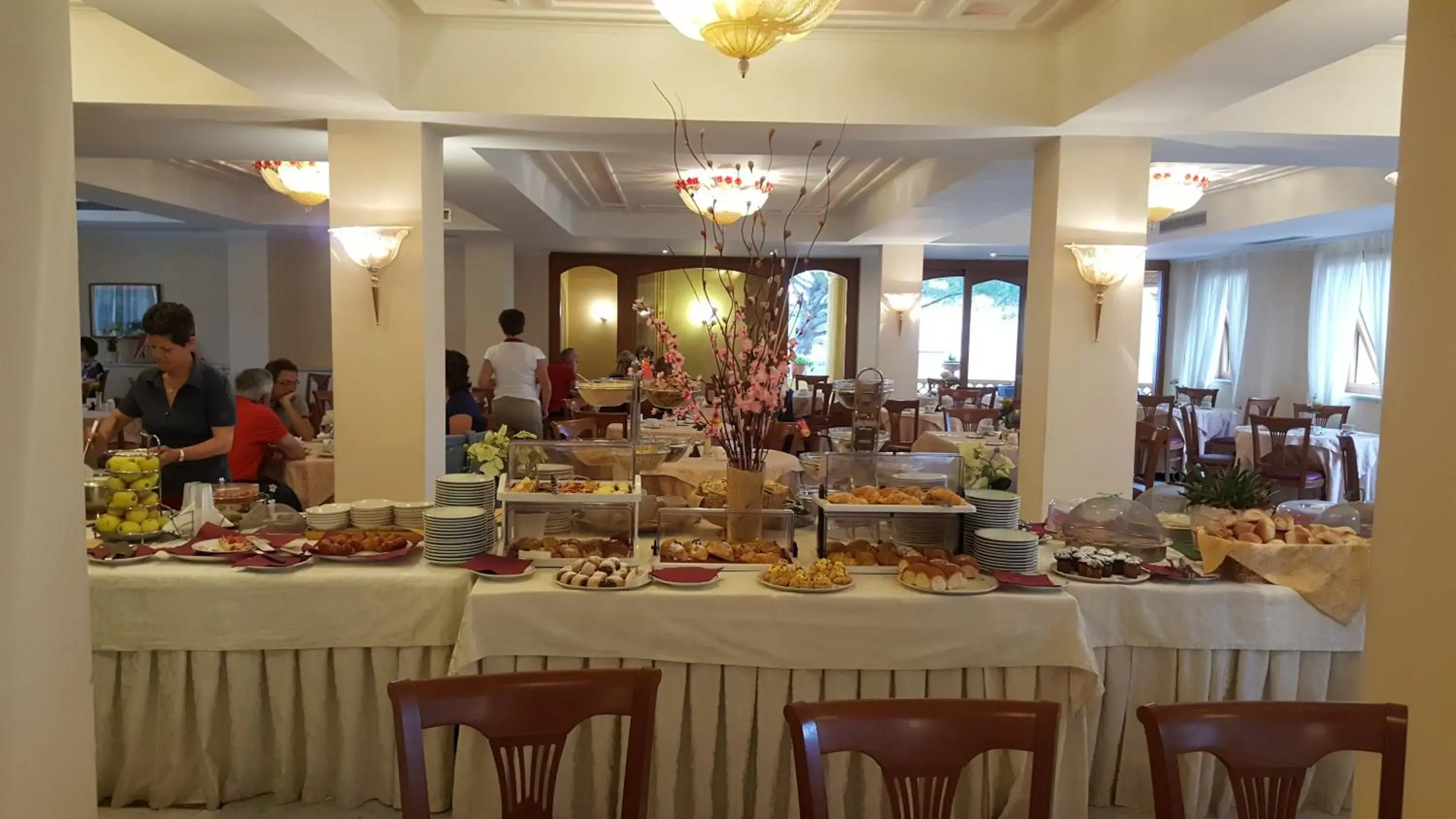 Buffet breakfast, Restaurant/Places to Eat in Hotel Villa Igea