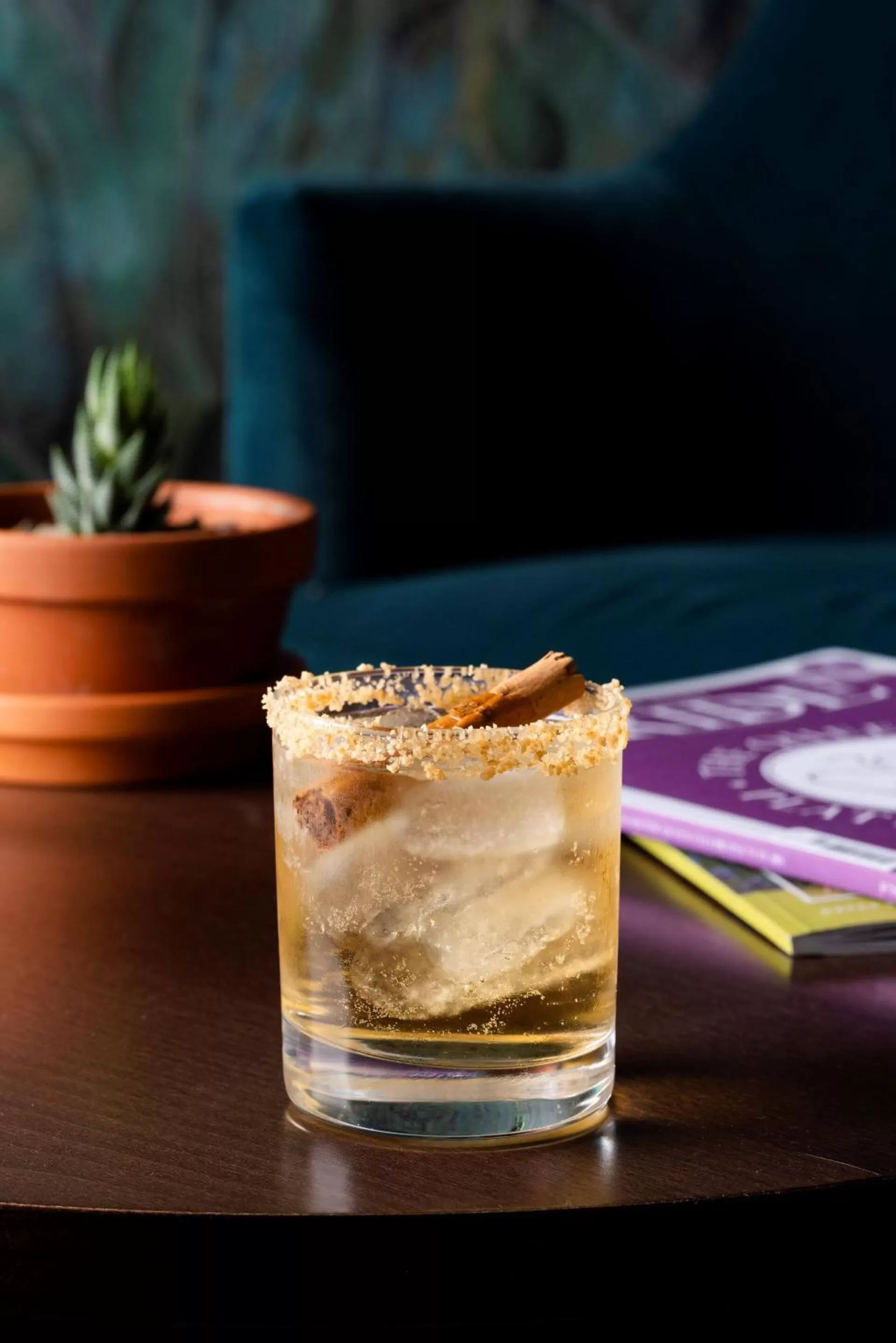 Food and drinks in Wisteria Hotel