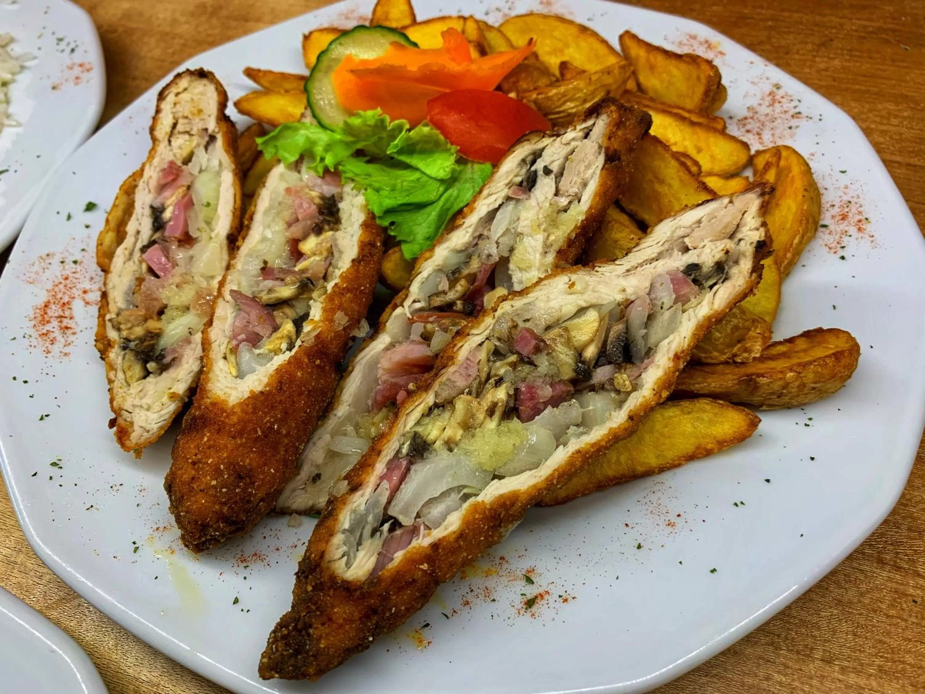 Restaurant/places to eat in Hotel Zéta