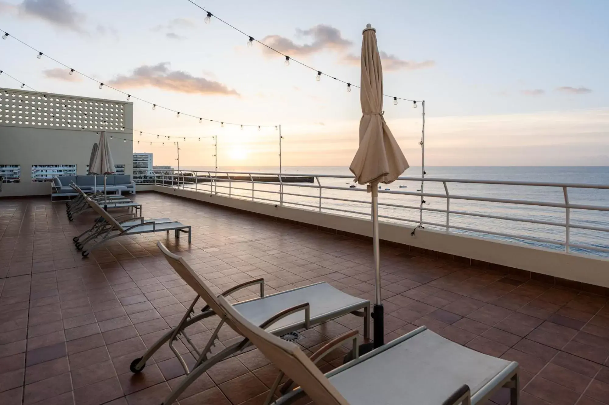 Balcony/Terrace, Sunrise/Sunset in Hotel Médano