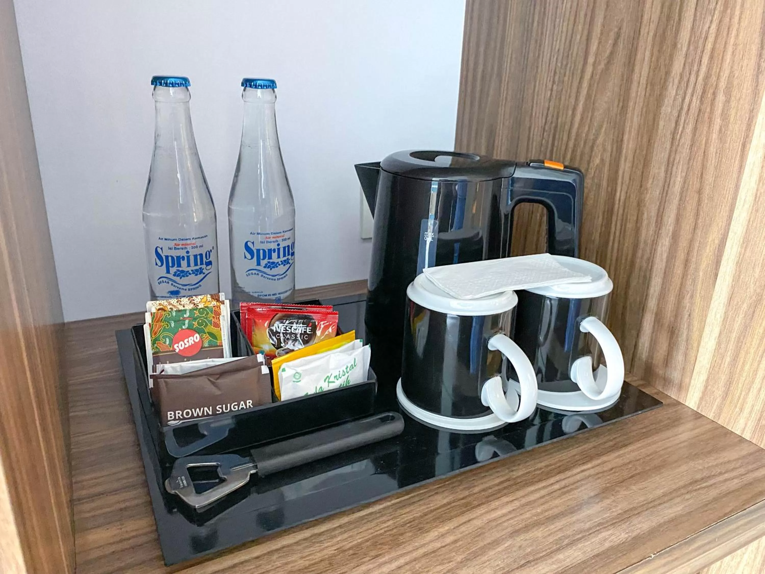 Coffee/tea facilities in Holiday Inn Express Baruna by IHG