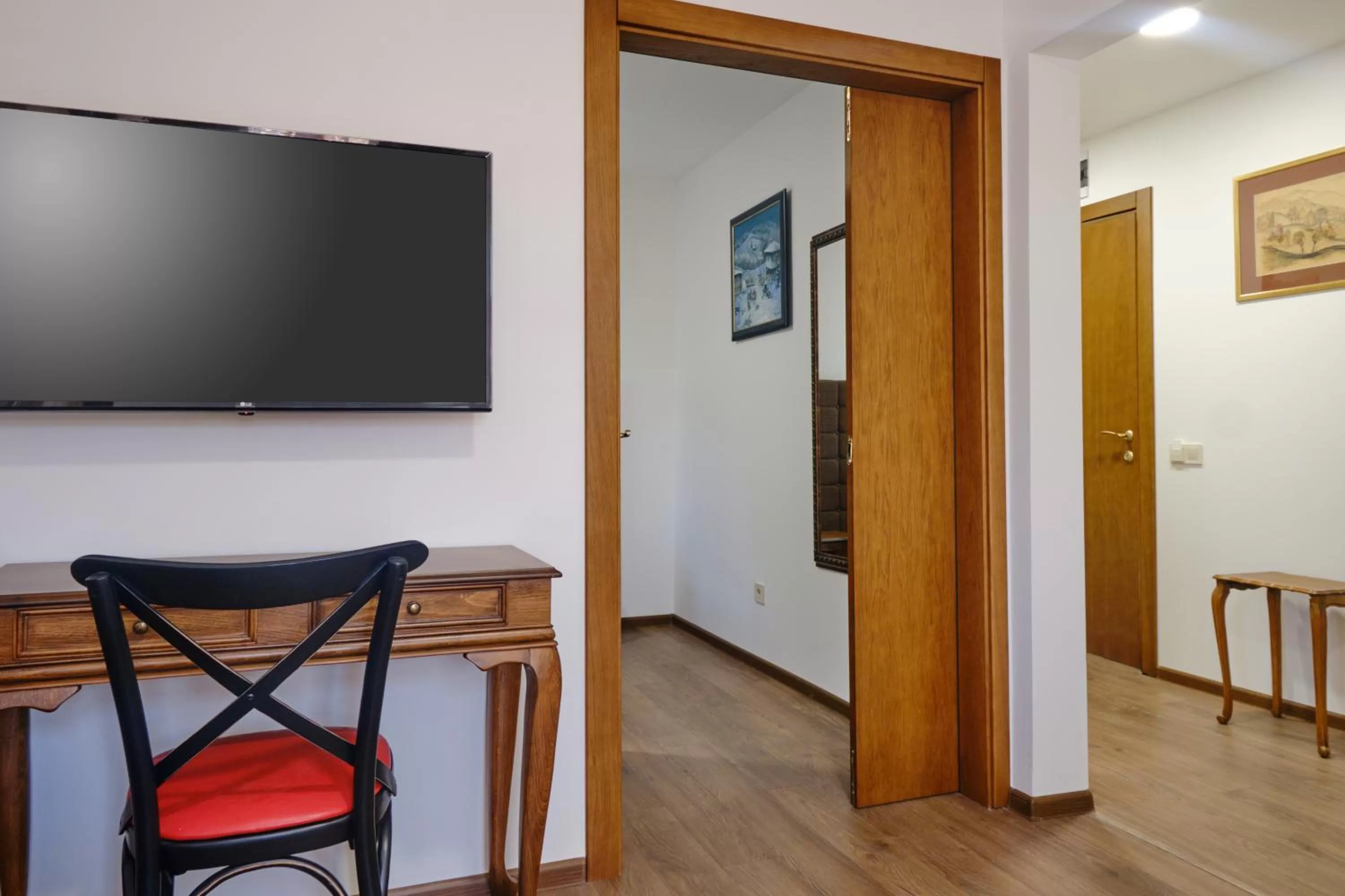 Communal lounge/ TV room in Hotel Splendid