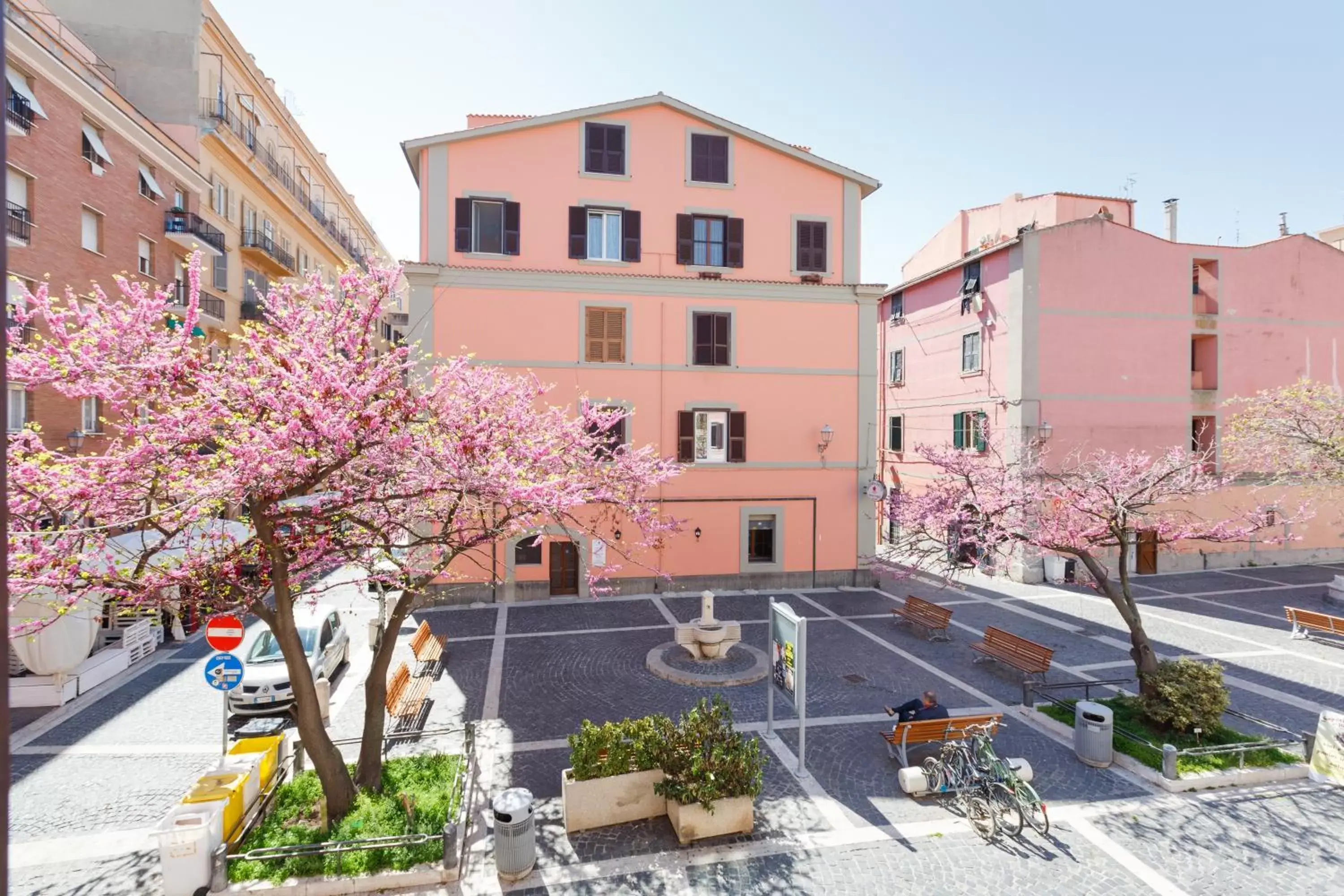 City view, Property Building in B&B Piazza Fratti