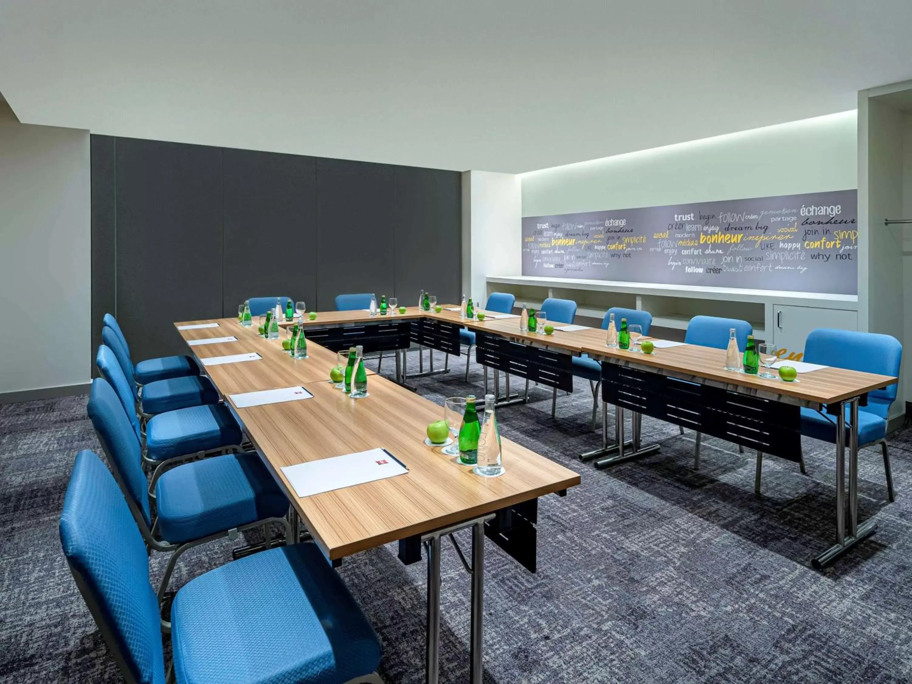 Meeting/conference room in Ibis Jeddah Malik Road