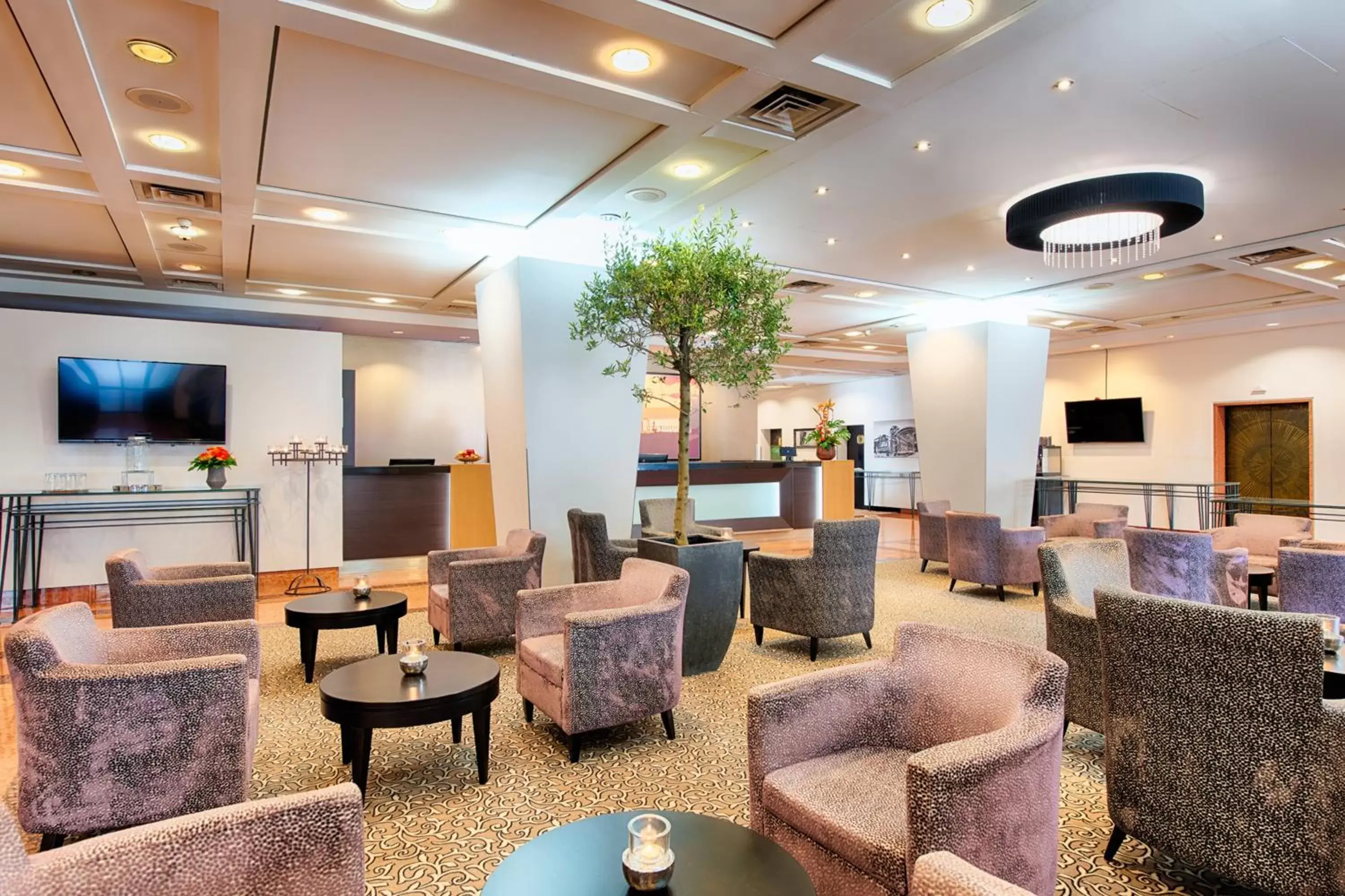 Lobby or reception, Lounge/Bar in ACHAT Hotel Karlsruhe City