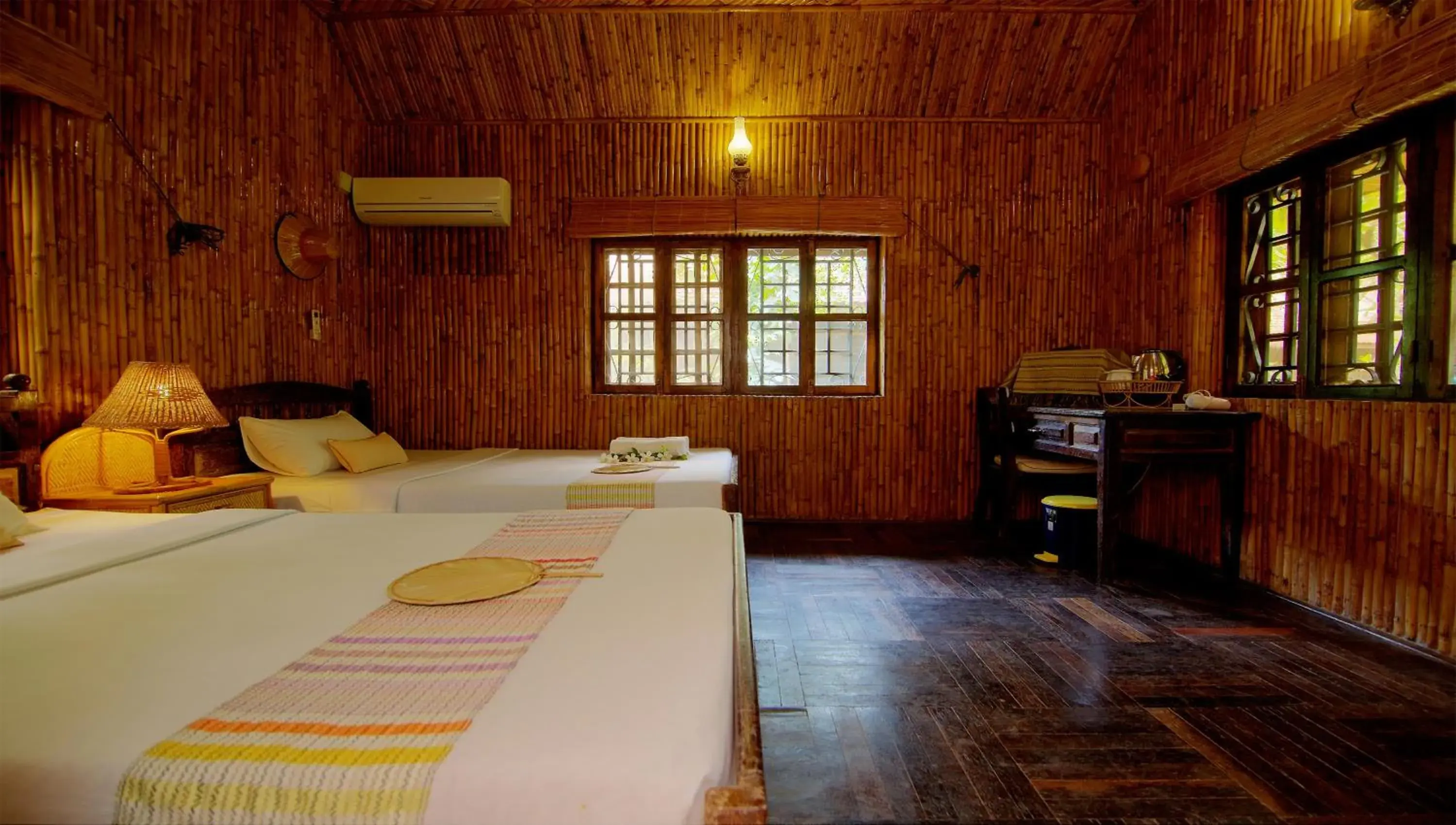 Bedroom, Bed in Palm Village Resort & Spa