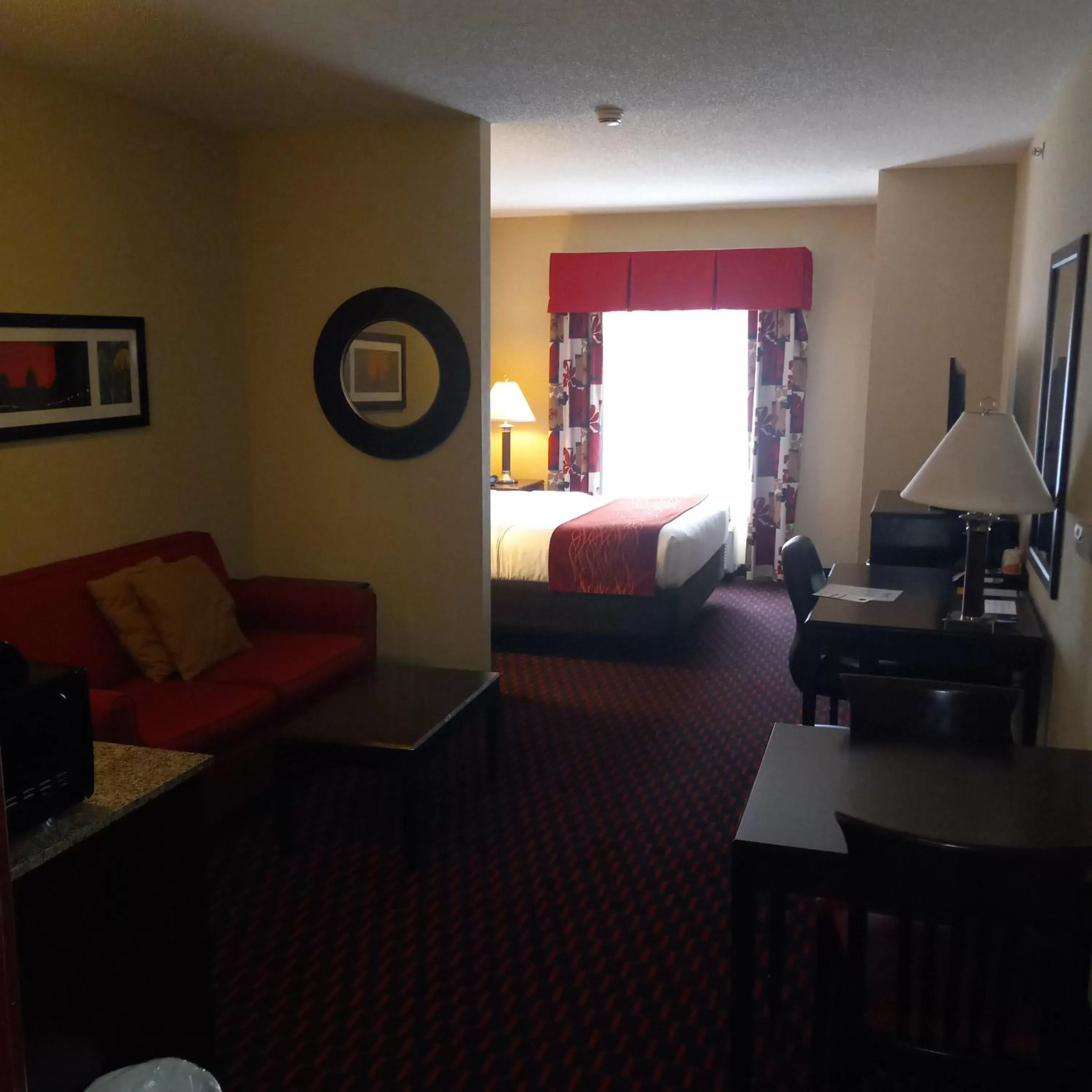 Photo of the whole room, Seating Area in Comfort Inn & Suites Tunkhannock