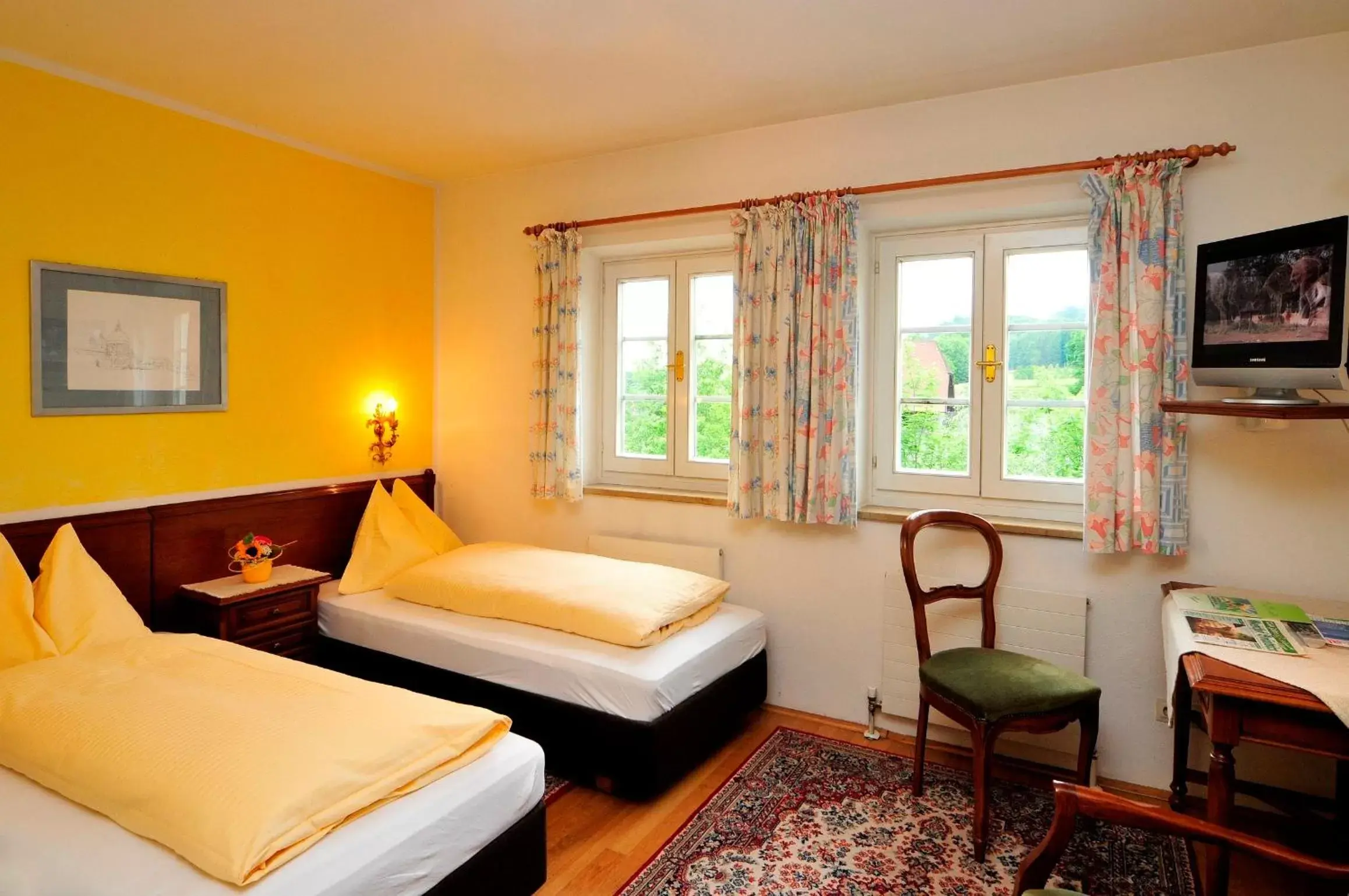 Twin Room in Hotel Gasthof Bräuwirth Twin Room in Hotel Gasthof Bräuwirth