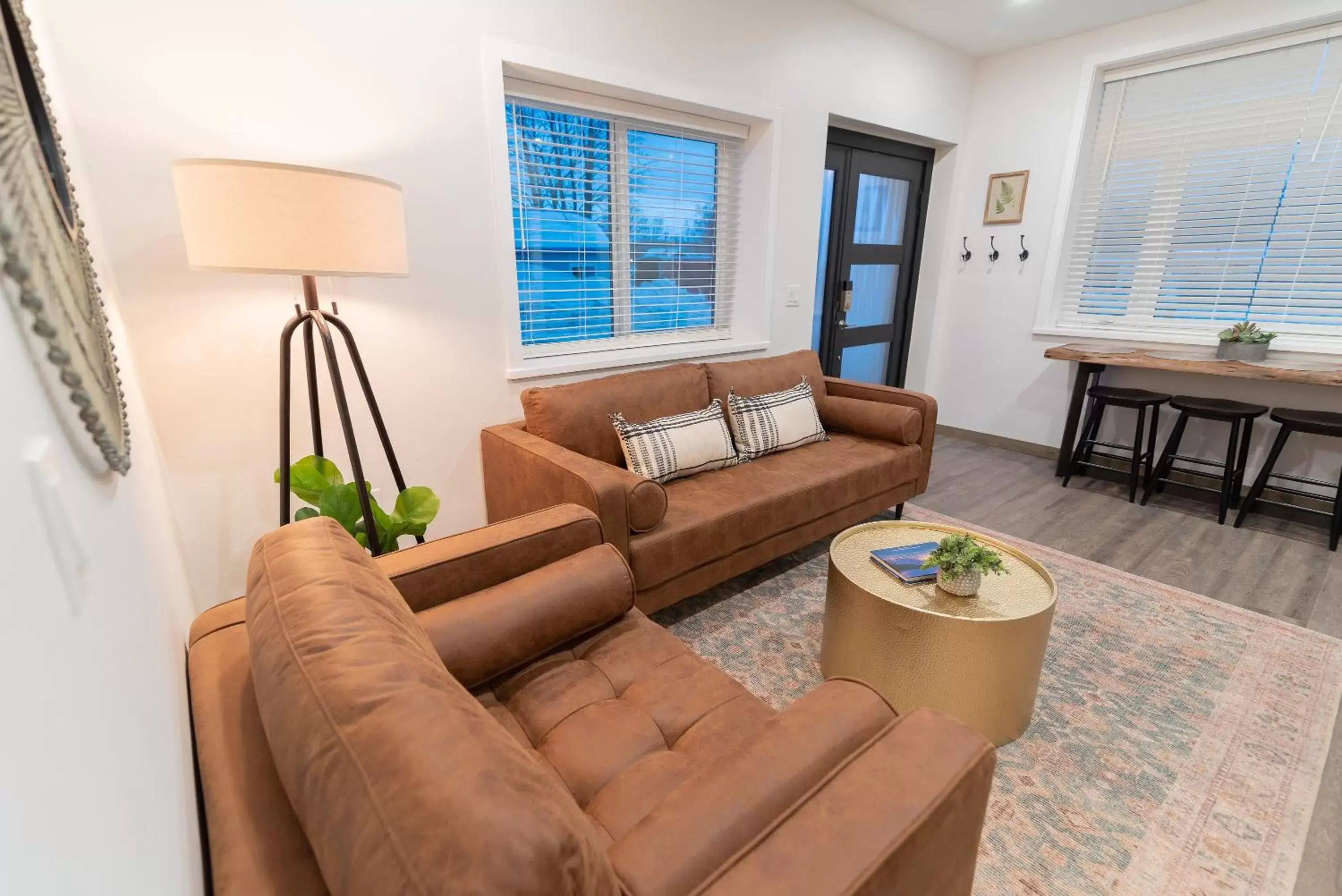 Living room, Seating Area in Colony Suites