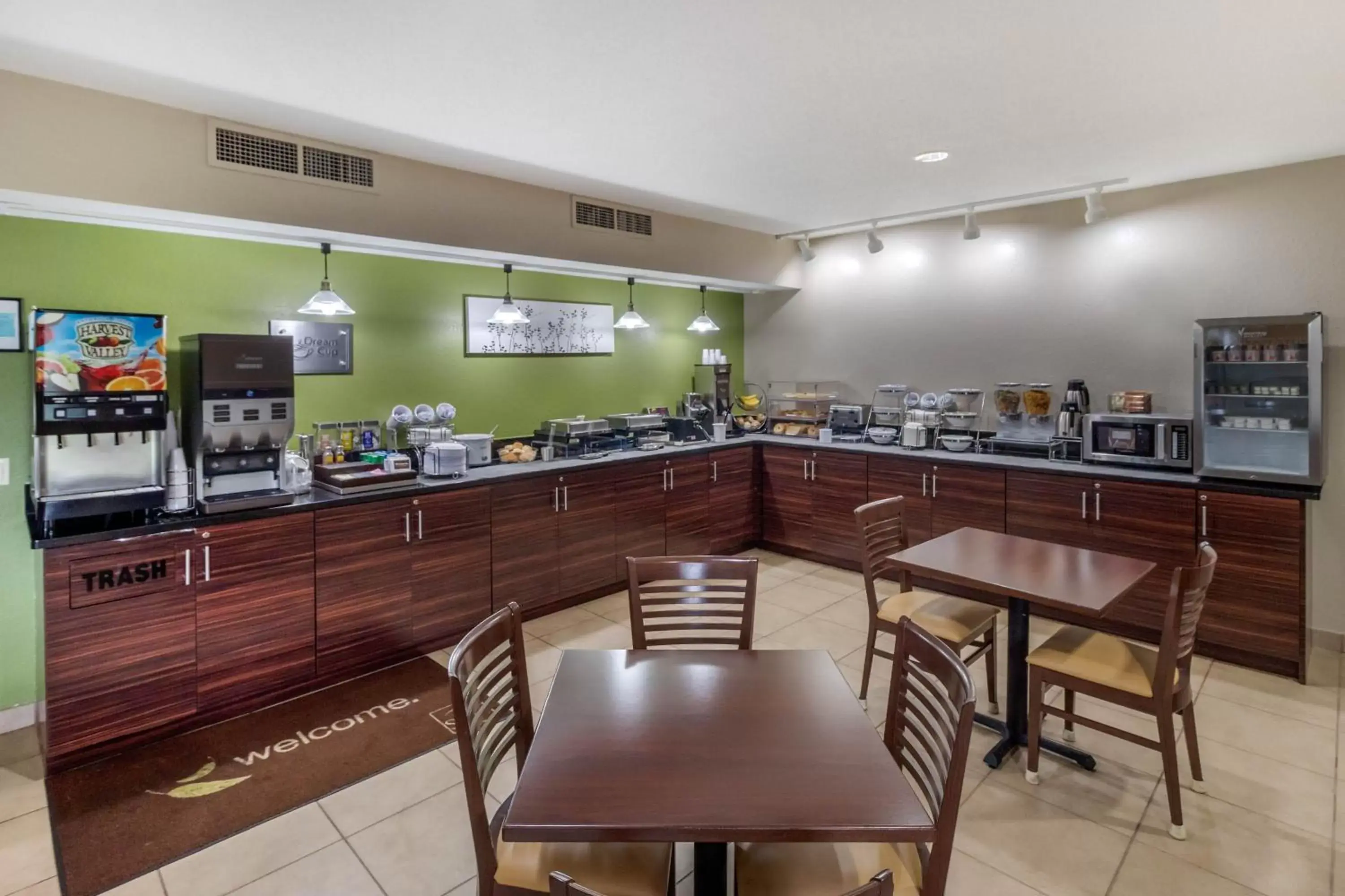 Restaurant/Places to Eat in Sleep Inn & Suites Allendale