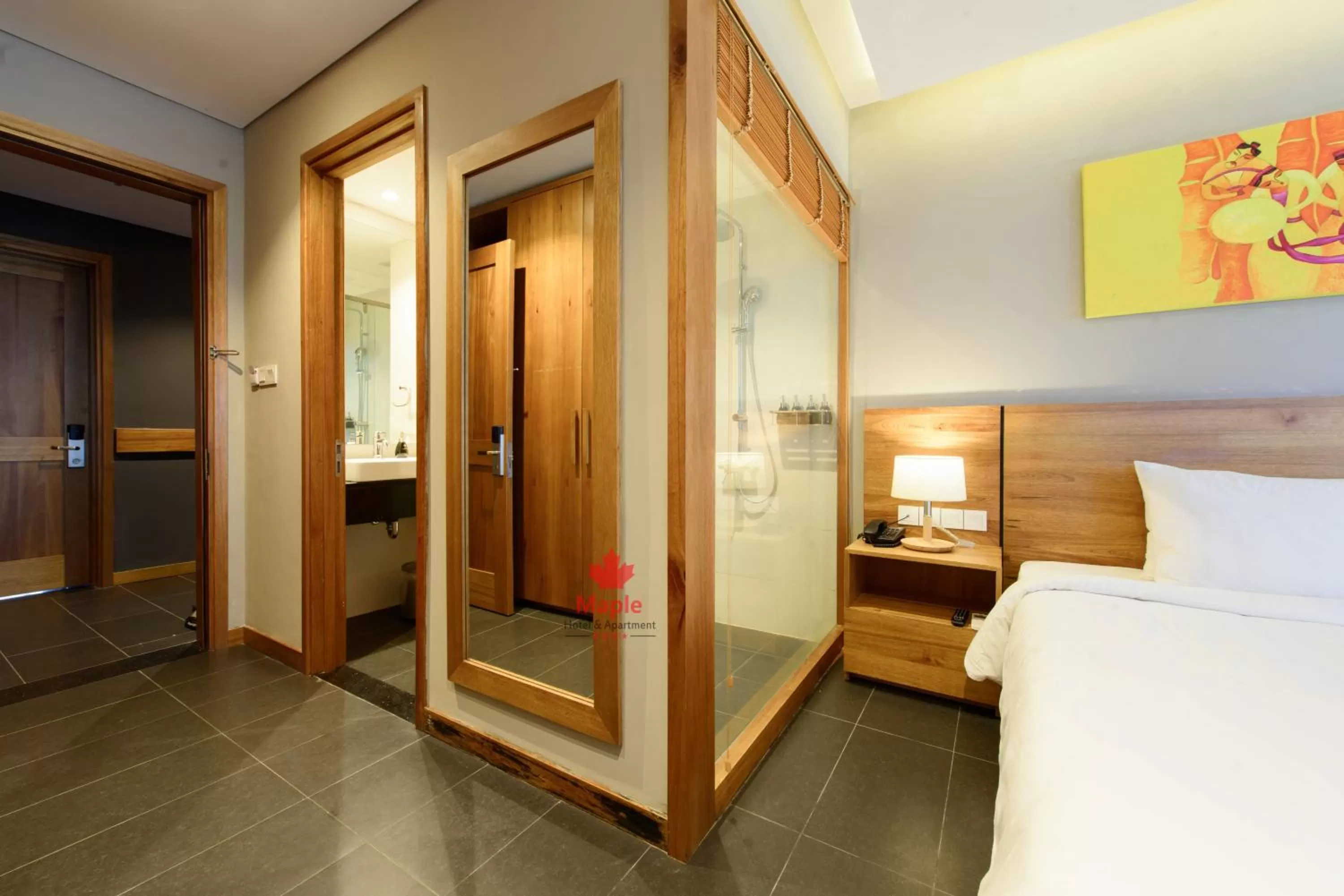 Shower, Bed in Maple Hotel & Apartment