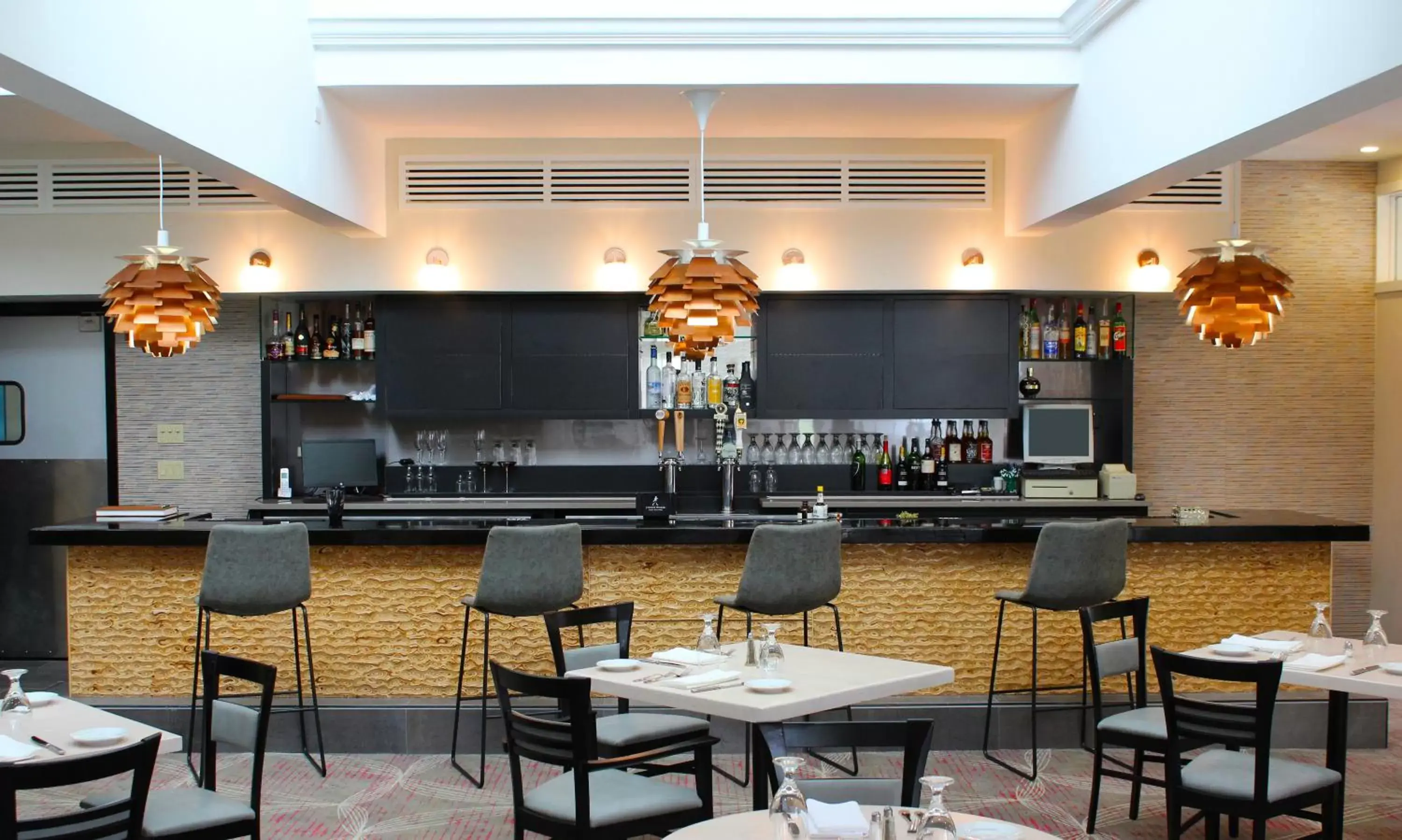 Restaurant/places to eat in Interlaken Inn Restaurant/places to eat in Interlaken Inn