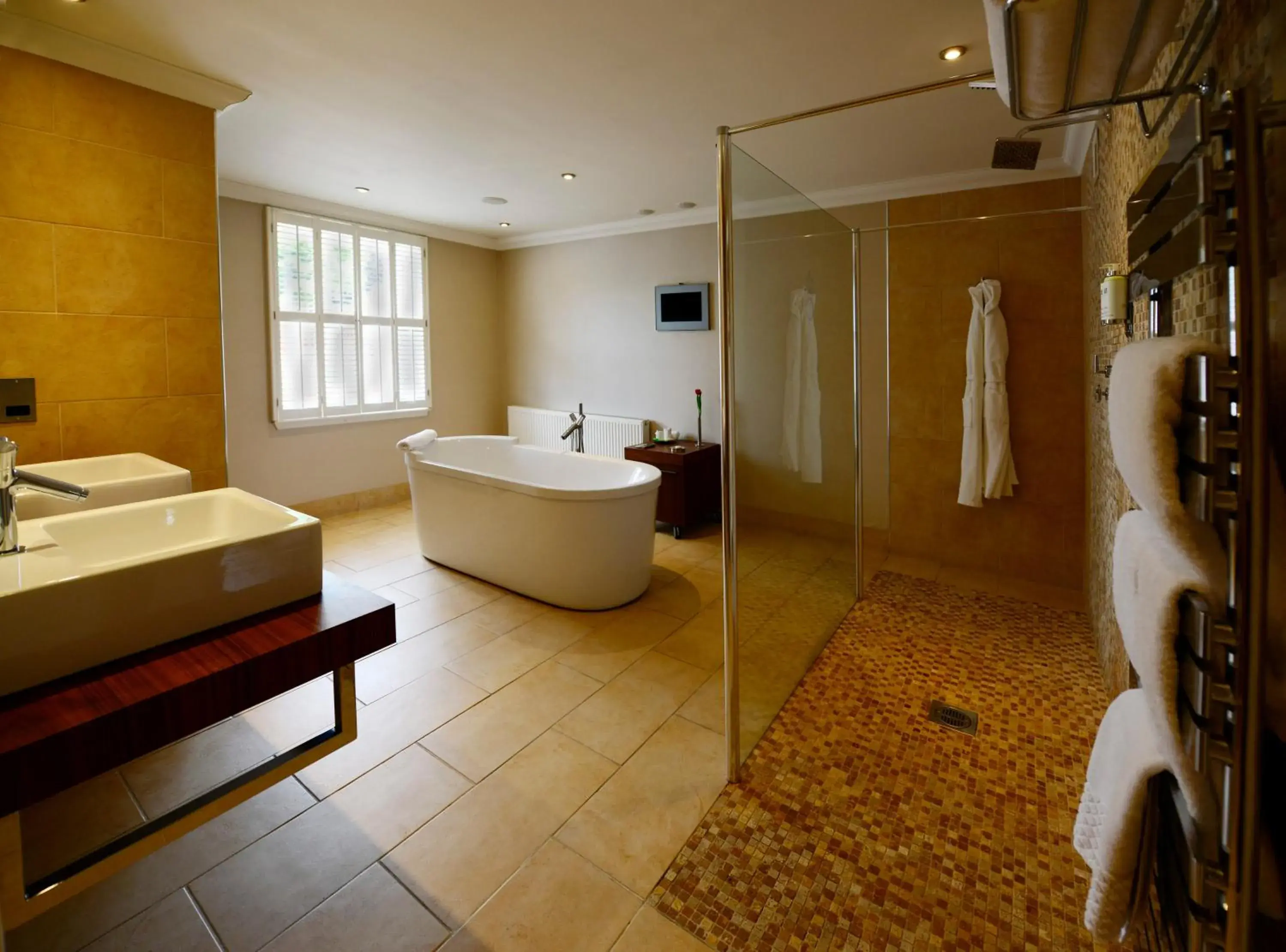 Bathroom in Rocpool Reserve Hotel and Chez Roux Restaurant