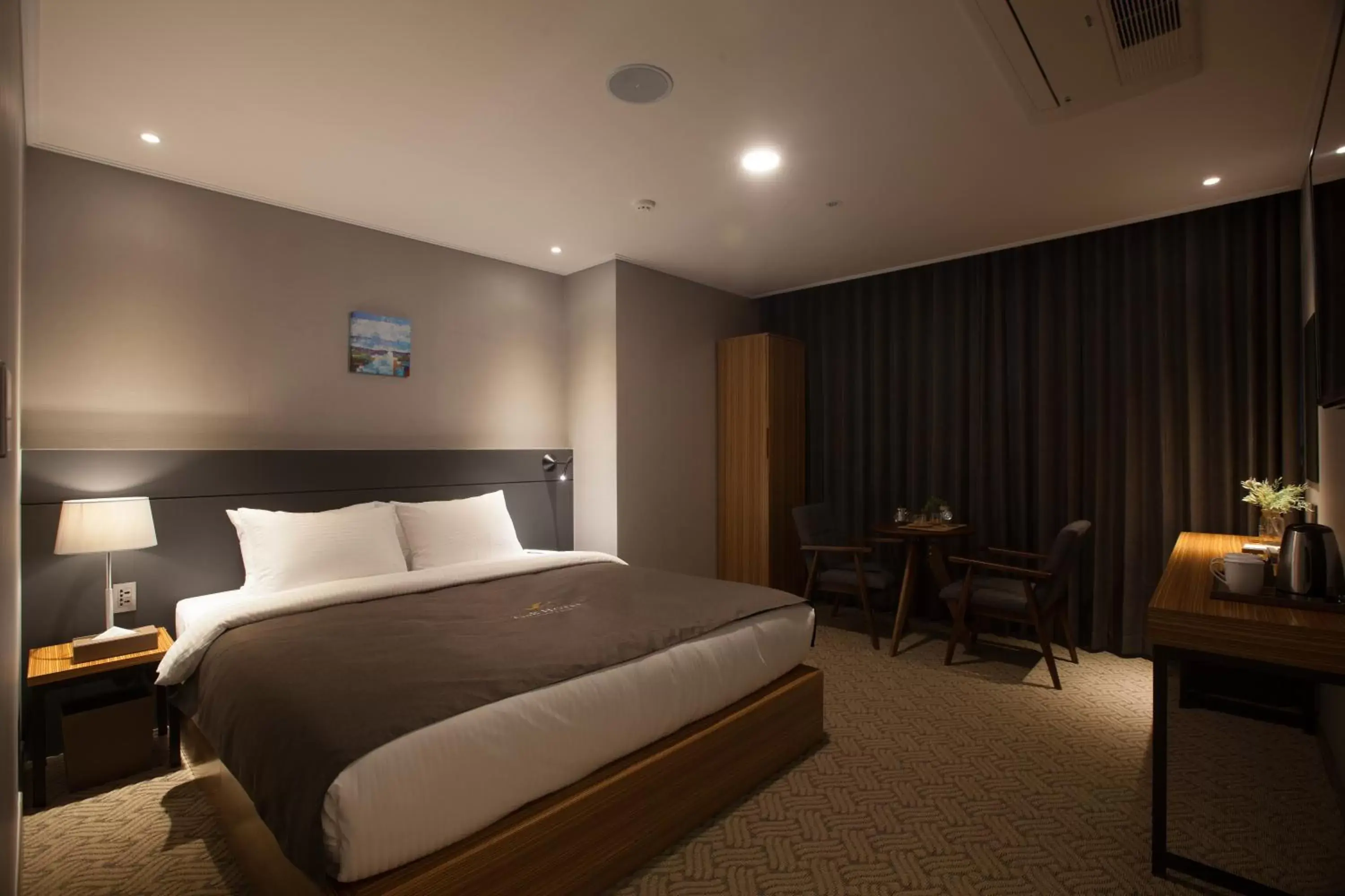 Photo of the whole room, Bed in GnB Hotel Photo of the whole room, Bed in GnB Hotel