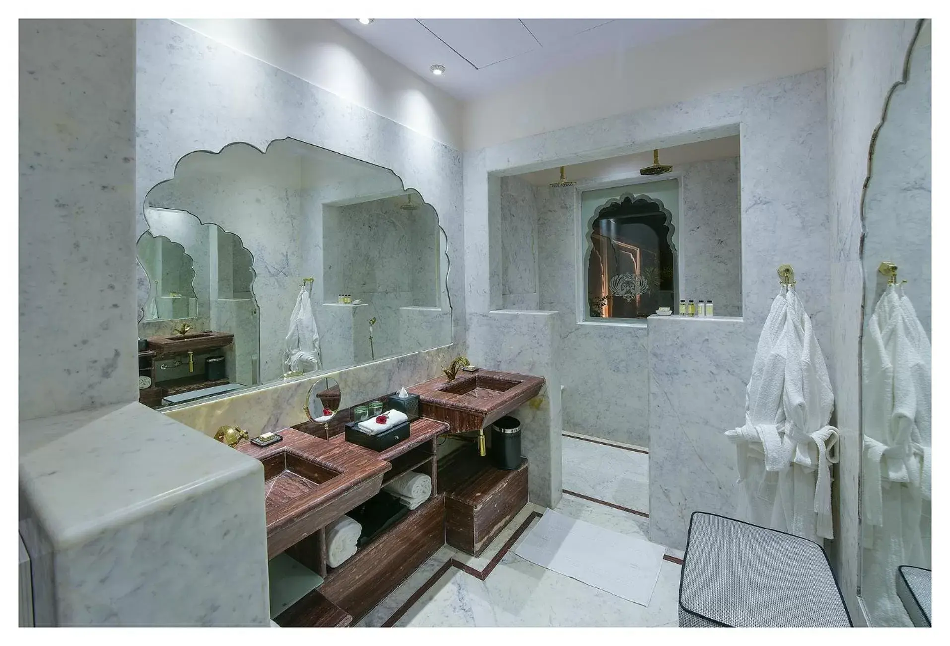 Bathroom, Restaurant/Places to Eat in Buena Vista Luxury Garden Spa Resort