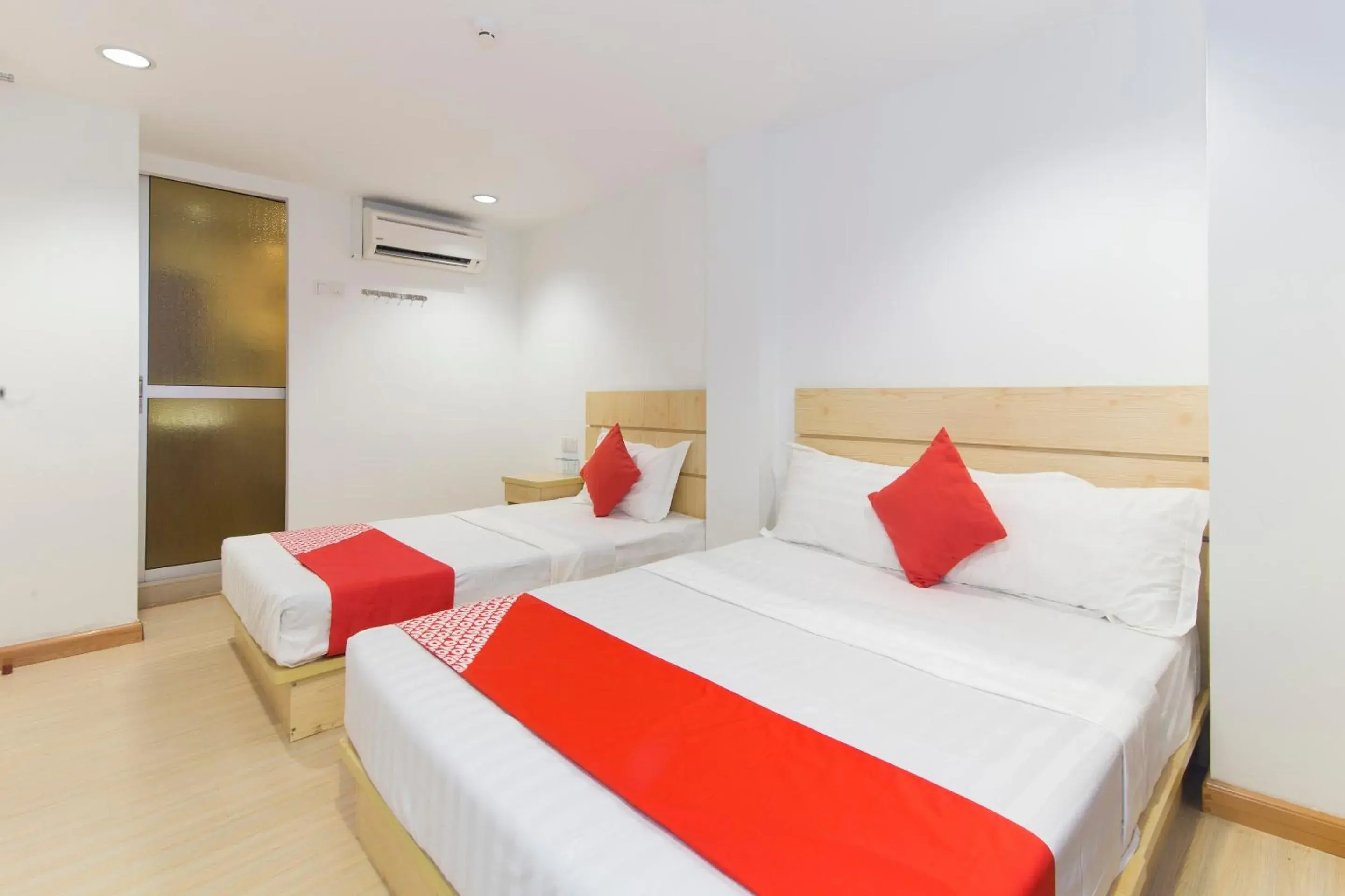 Bedroom, Bed in Hotel O Shah Alam Near IDCC Convention Centre Formerly DD hotel Bedroom, Bed in Hotel O Shah Alam Near IDCC Convention Centre Formerly DD hotel