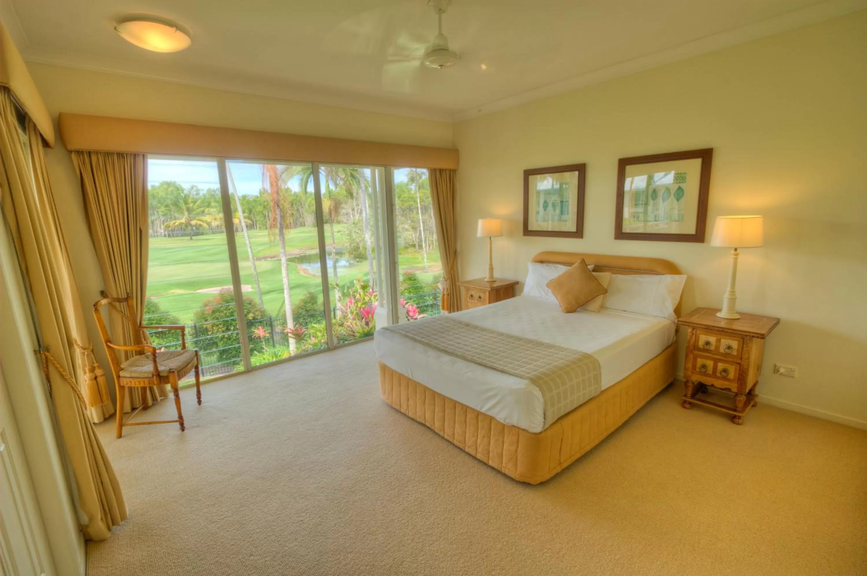 Bed in Paradise Links Resort Port Douglas