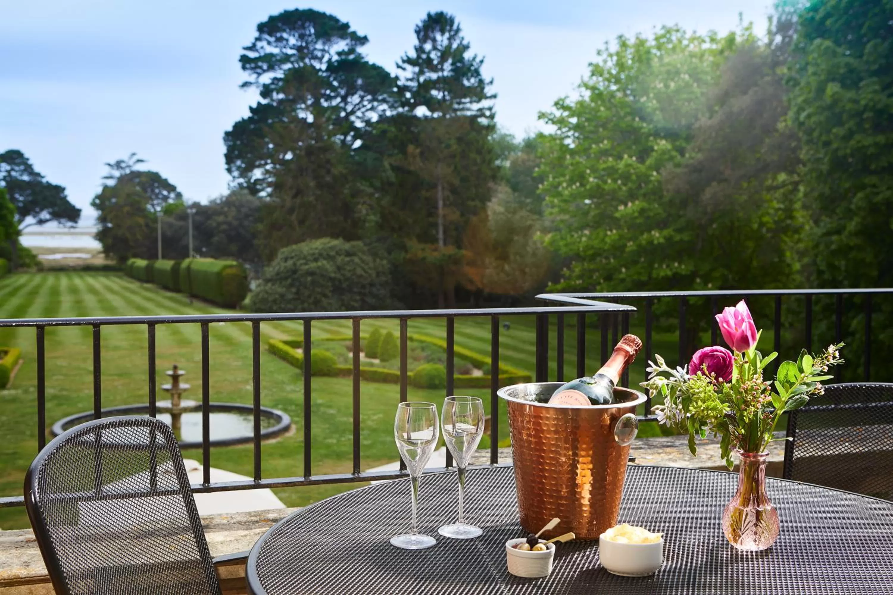 Macdonald Elmers Court Resort