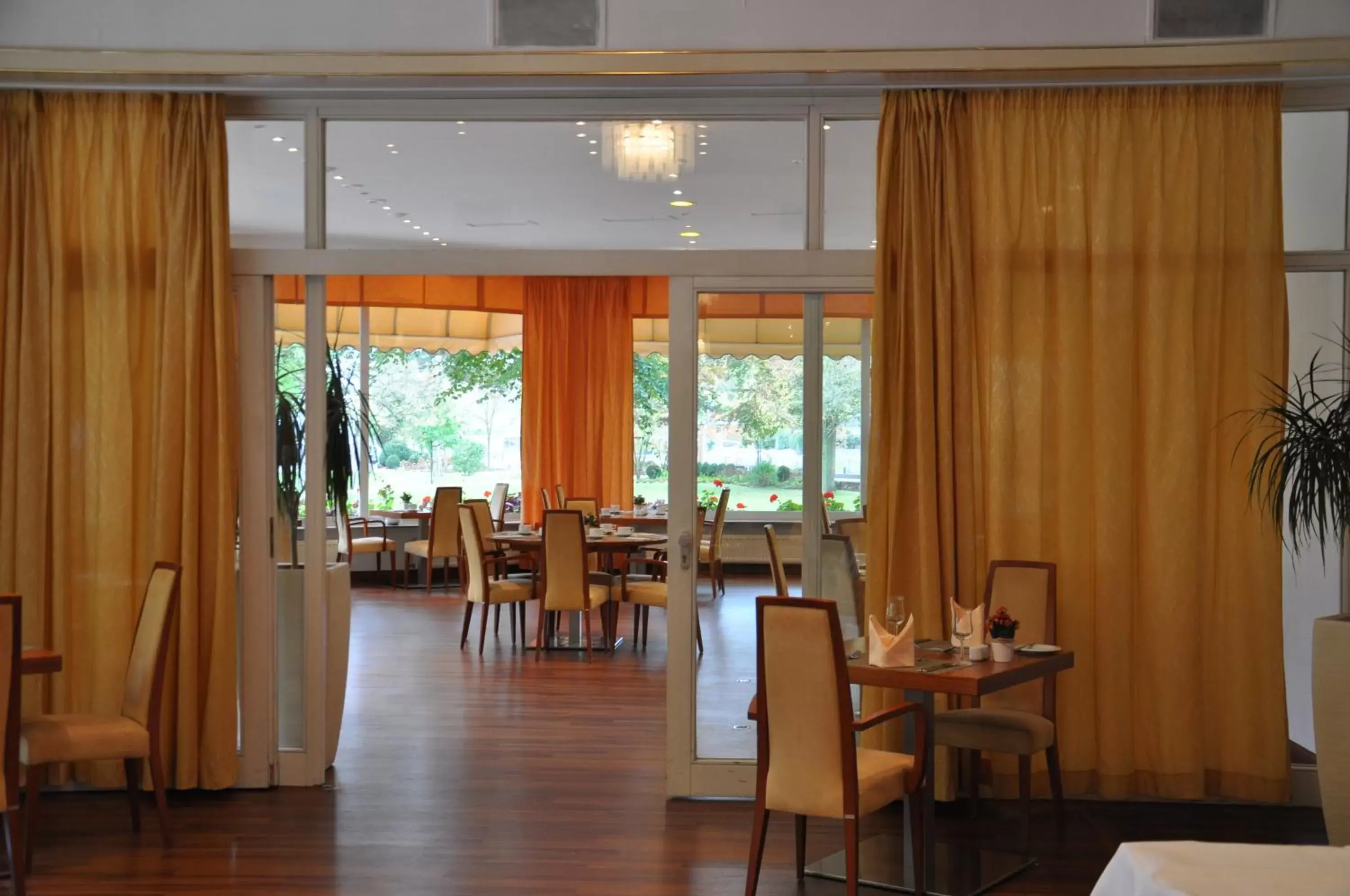 Buffet breakfast, Restaurant/Places to Eat in PK Parkhotel Kurhaus