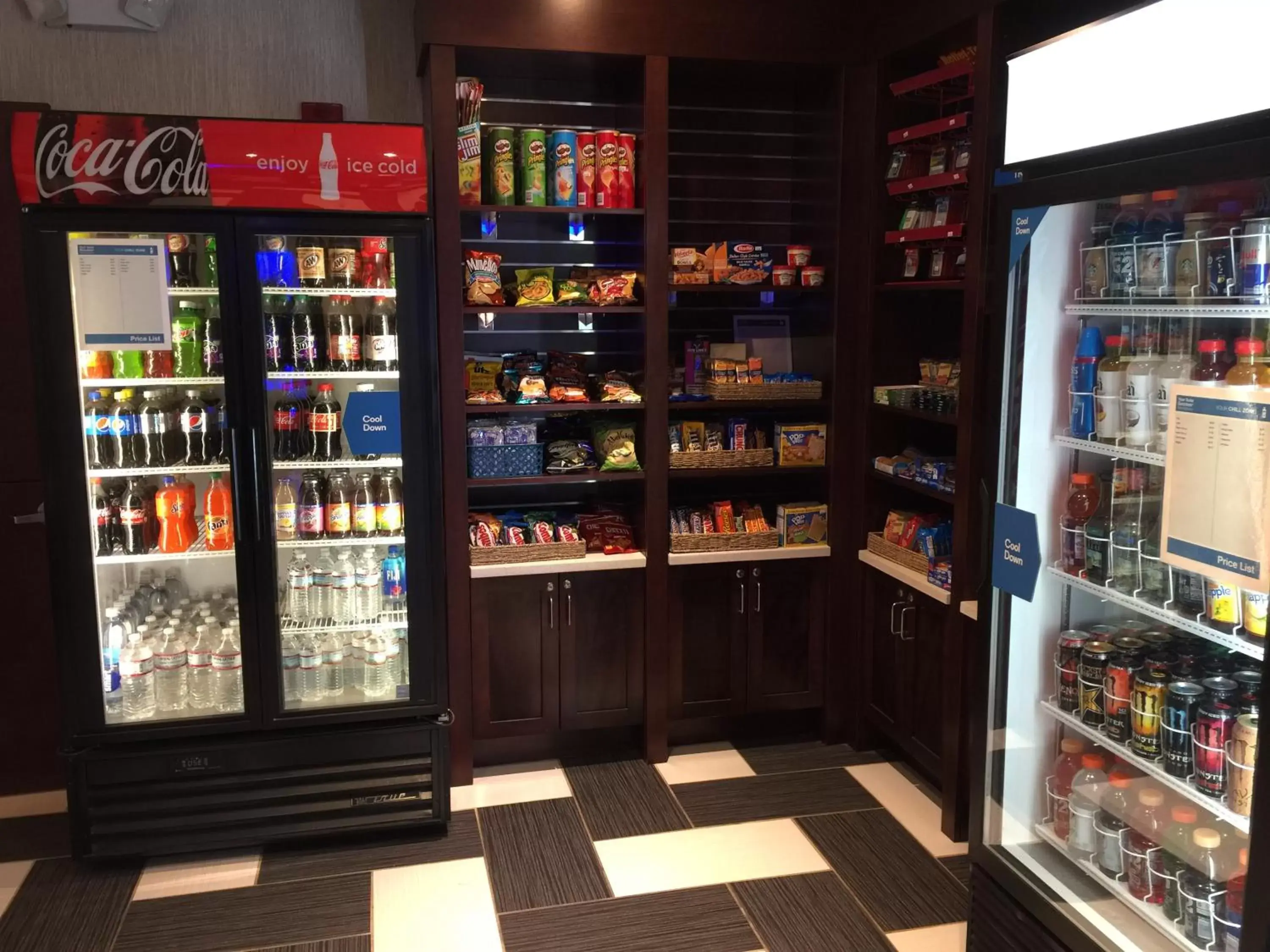 Supermarket/Shops in Comfort Suites Uniontown