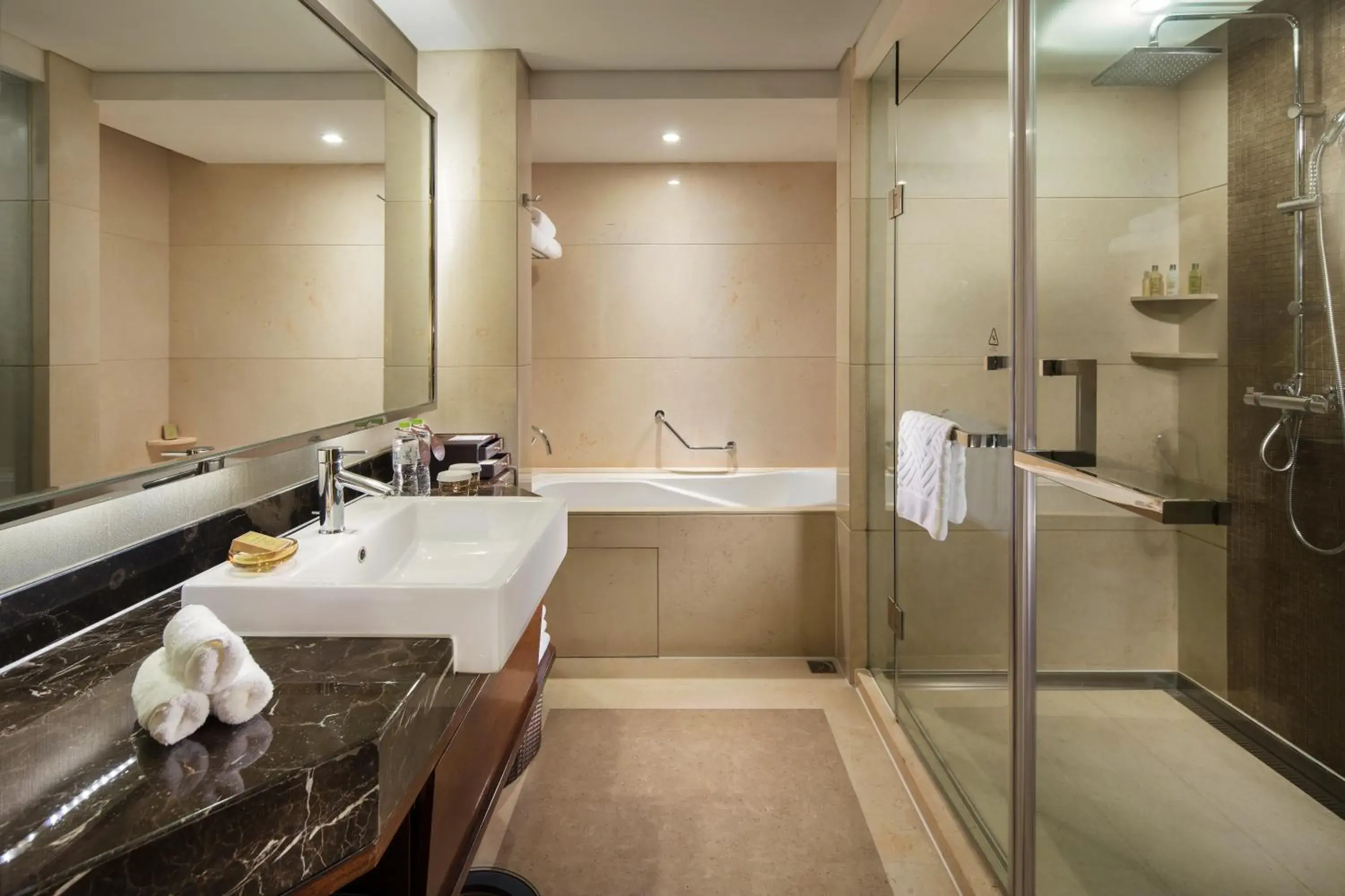 Bathroom in DoubleTree By Hilton Chongqing North