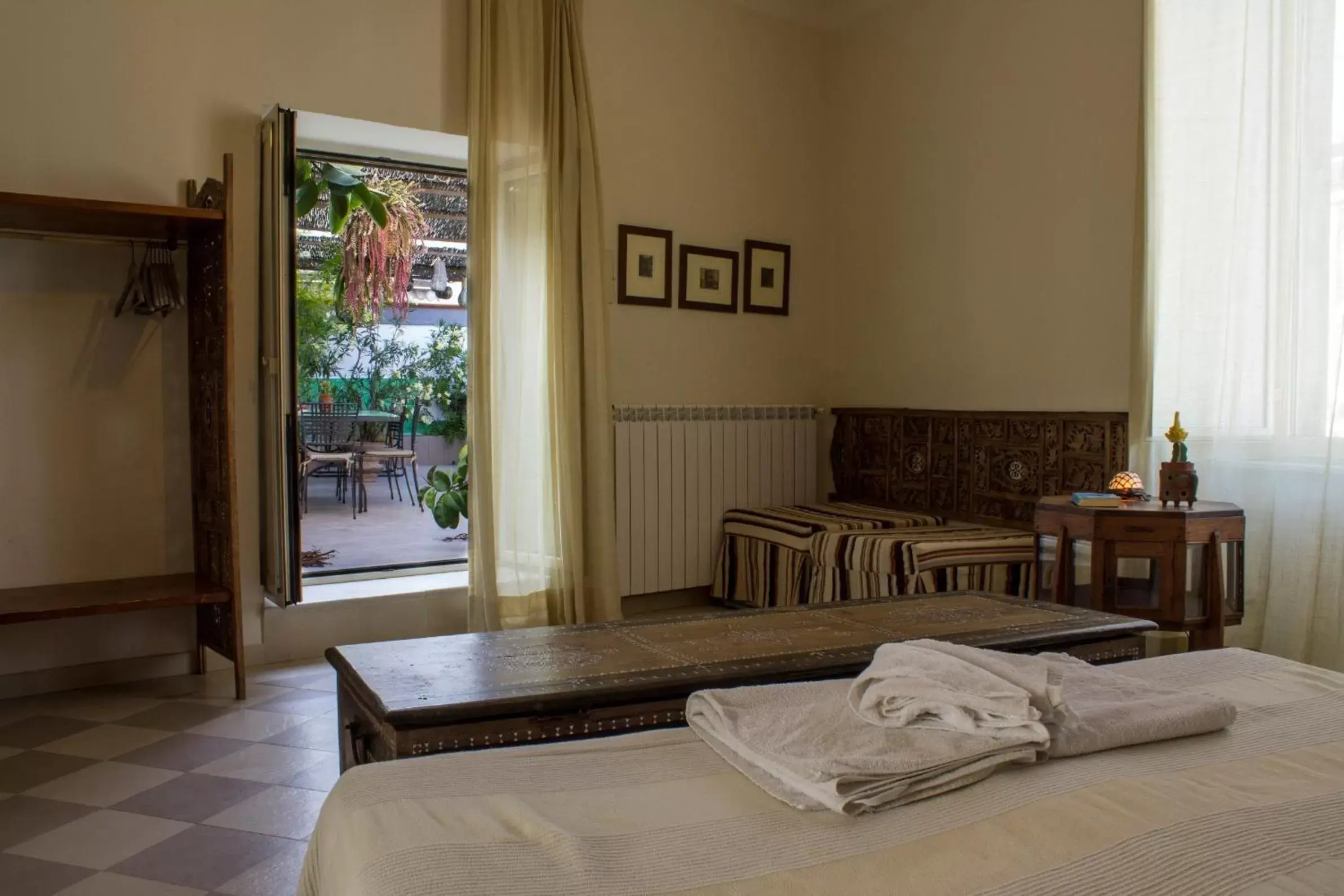 Bedroom, Seating Area in Cerasiello