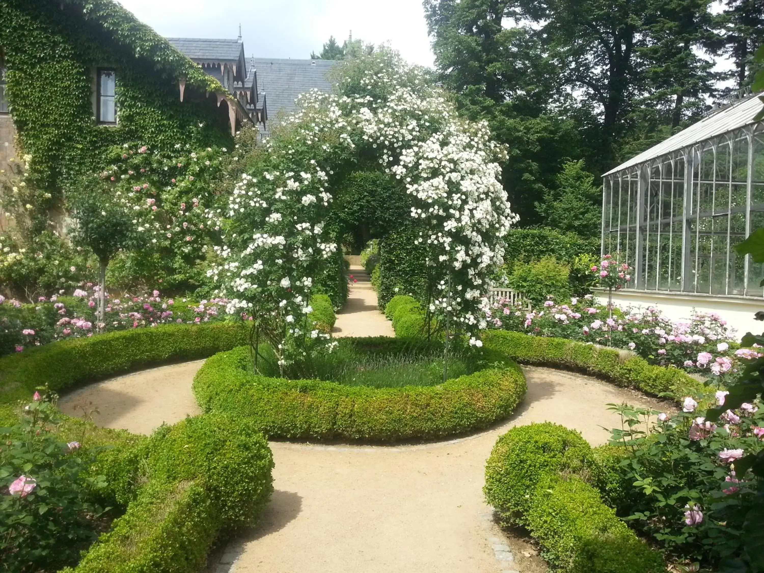 Decorative detail, Garden in Hotel Schloss Eckberg