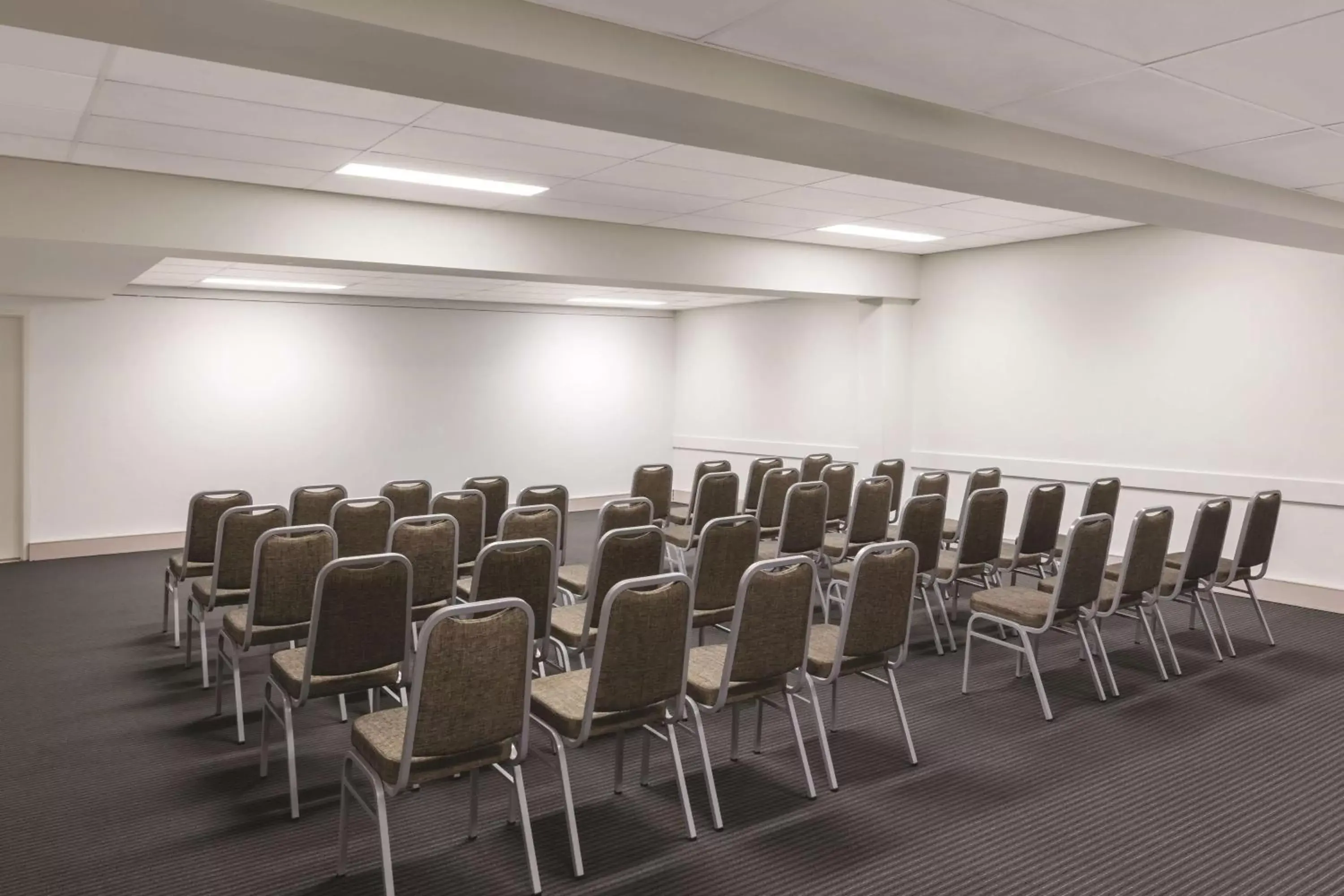 Meeting/conference room in Adina Serviced Apartments Canberra Kingston
