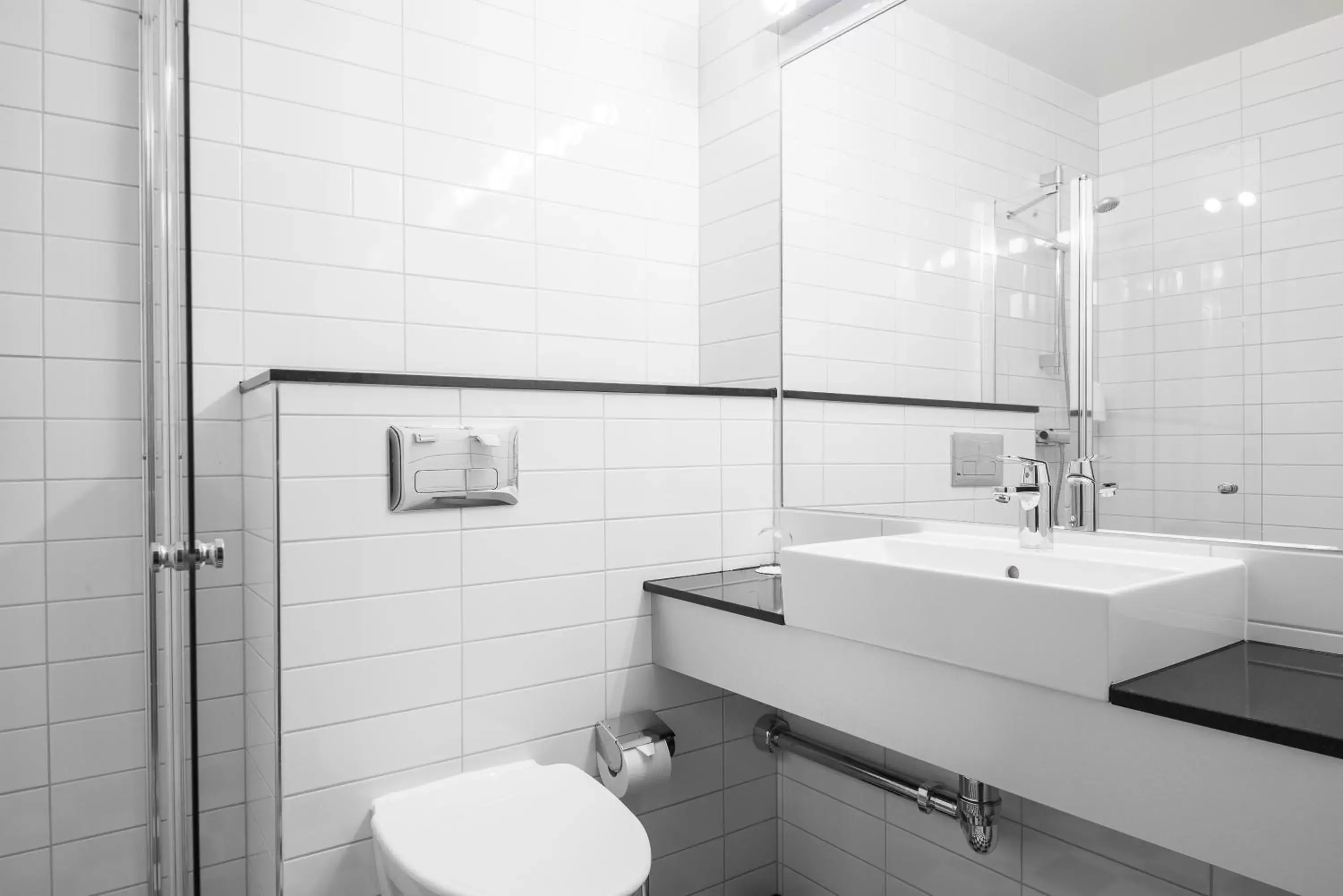 Bathroom in Quality Hotel Ekoxen