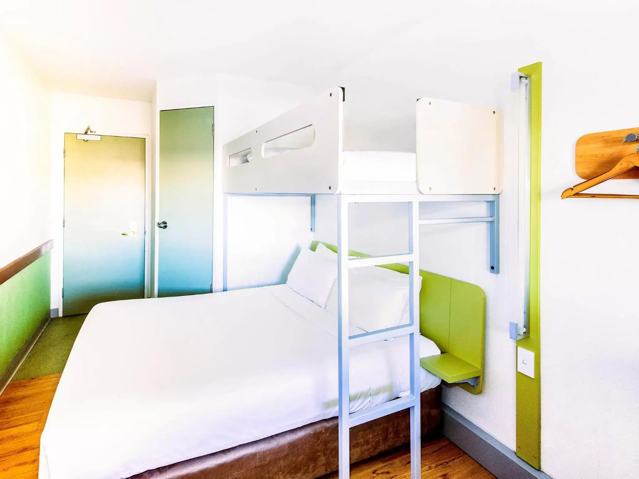 Property building, Bunk Bed in ibis Budget - Dandenong