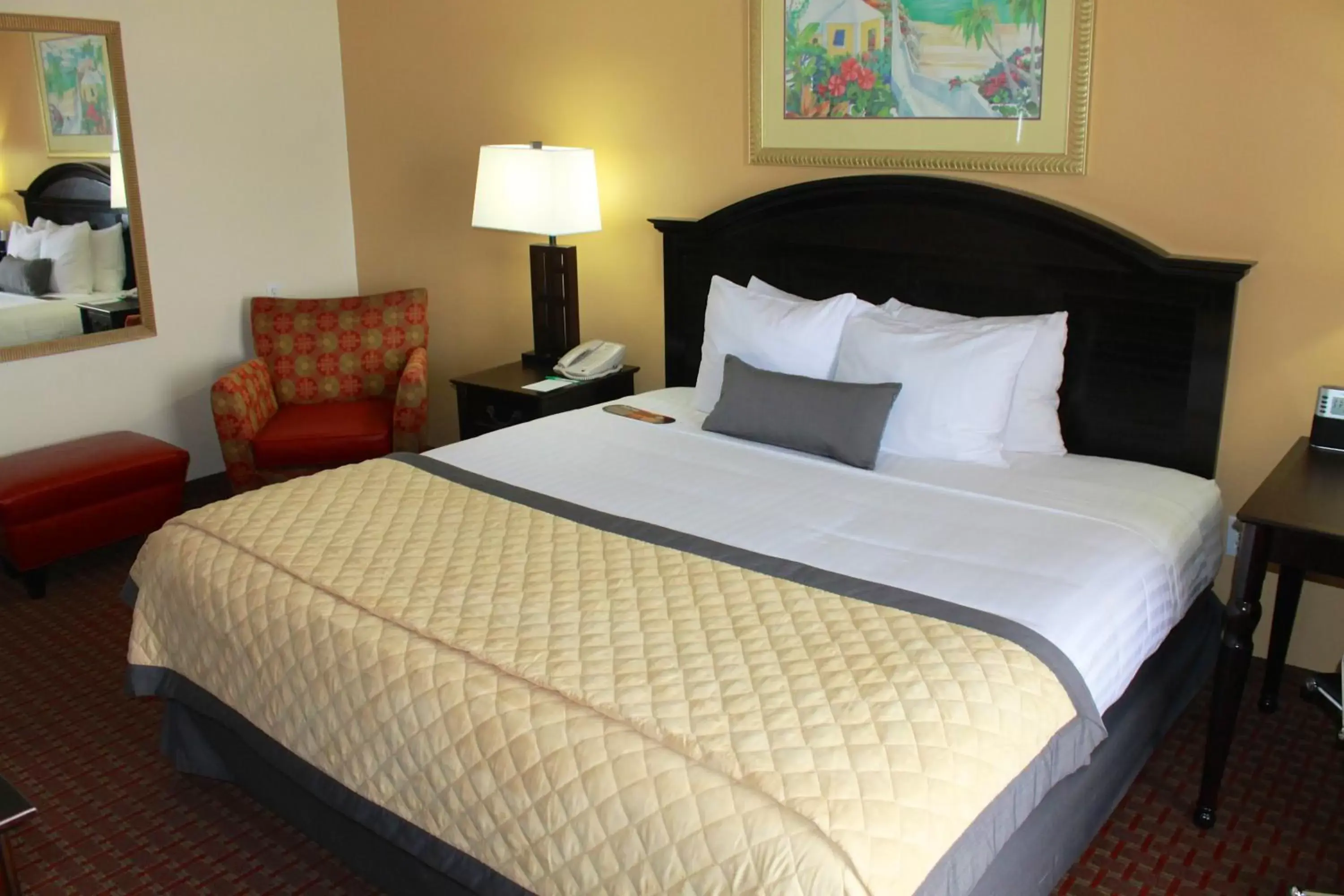 Photo of the whole room, Bed in Wyndham Garden Fort Walton Beach Destin