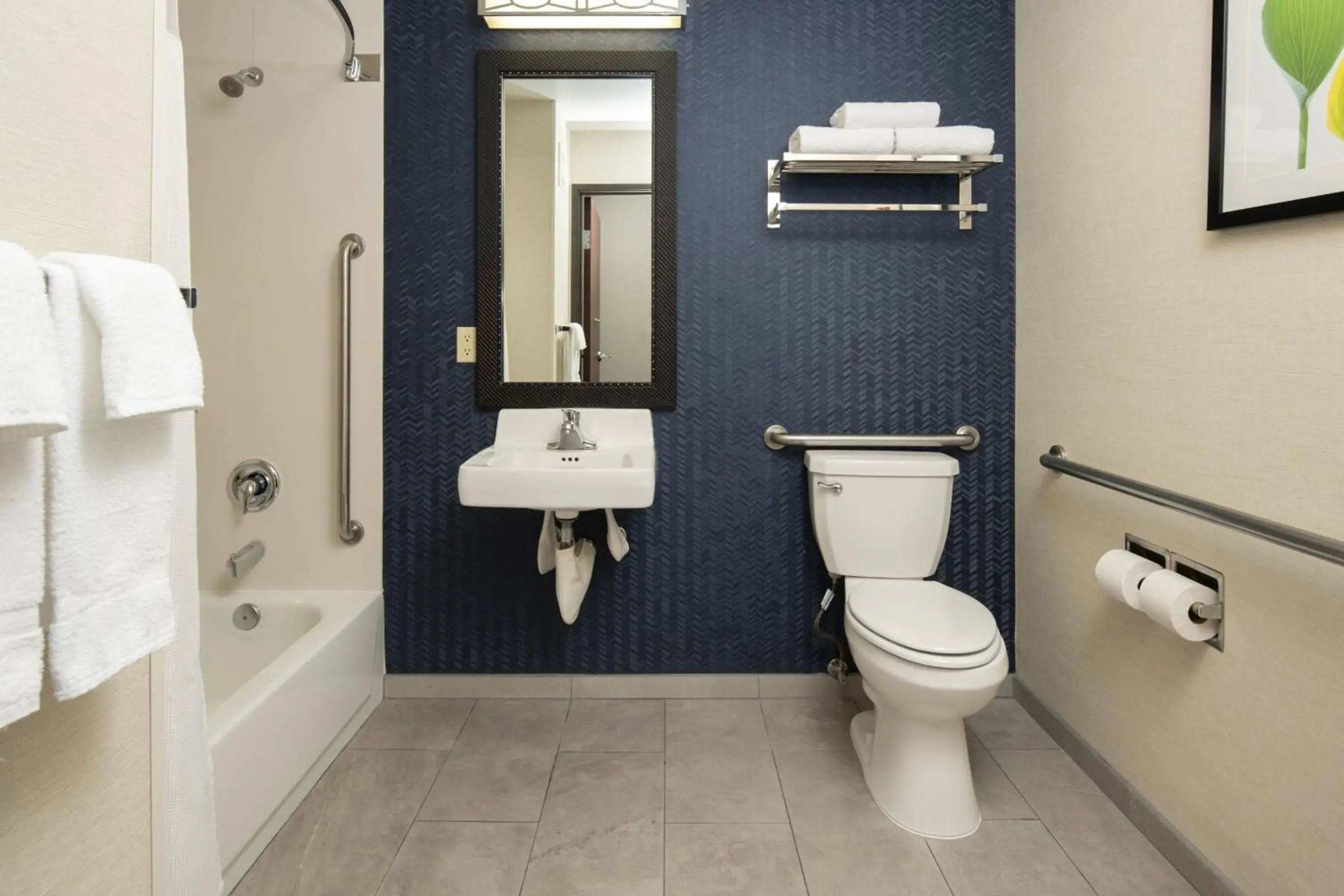 Bathroom in Fairfield Inn & Suites by Marriott Portland Airport