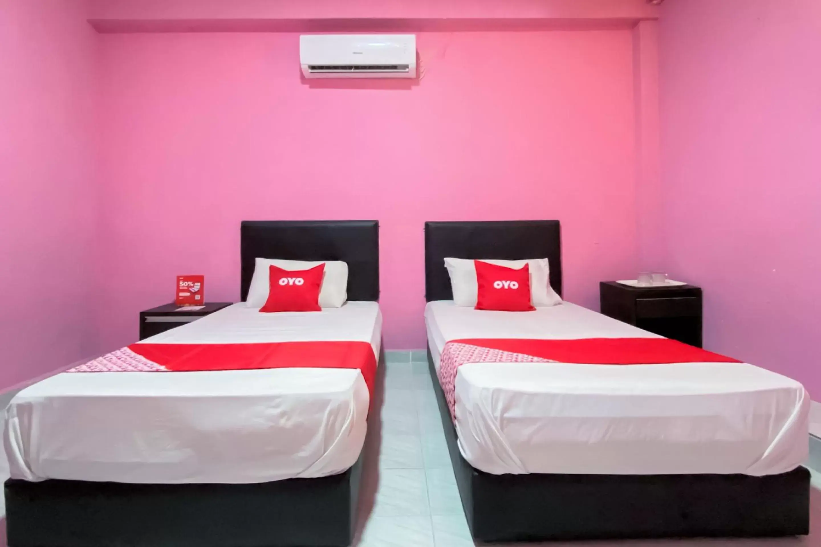 Bedroom, Bed in Super OYO 90039 Coop Hotel Kangar