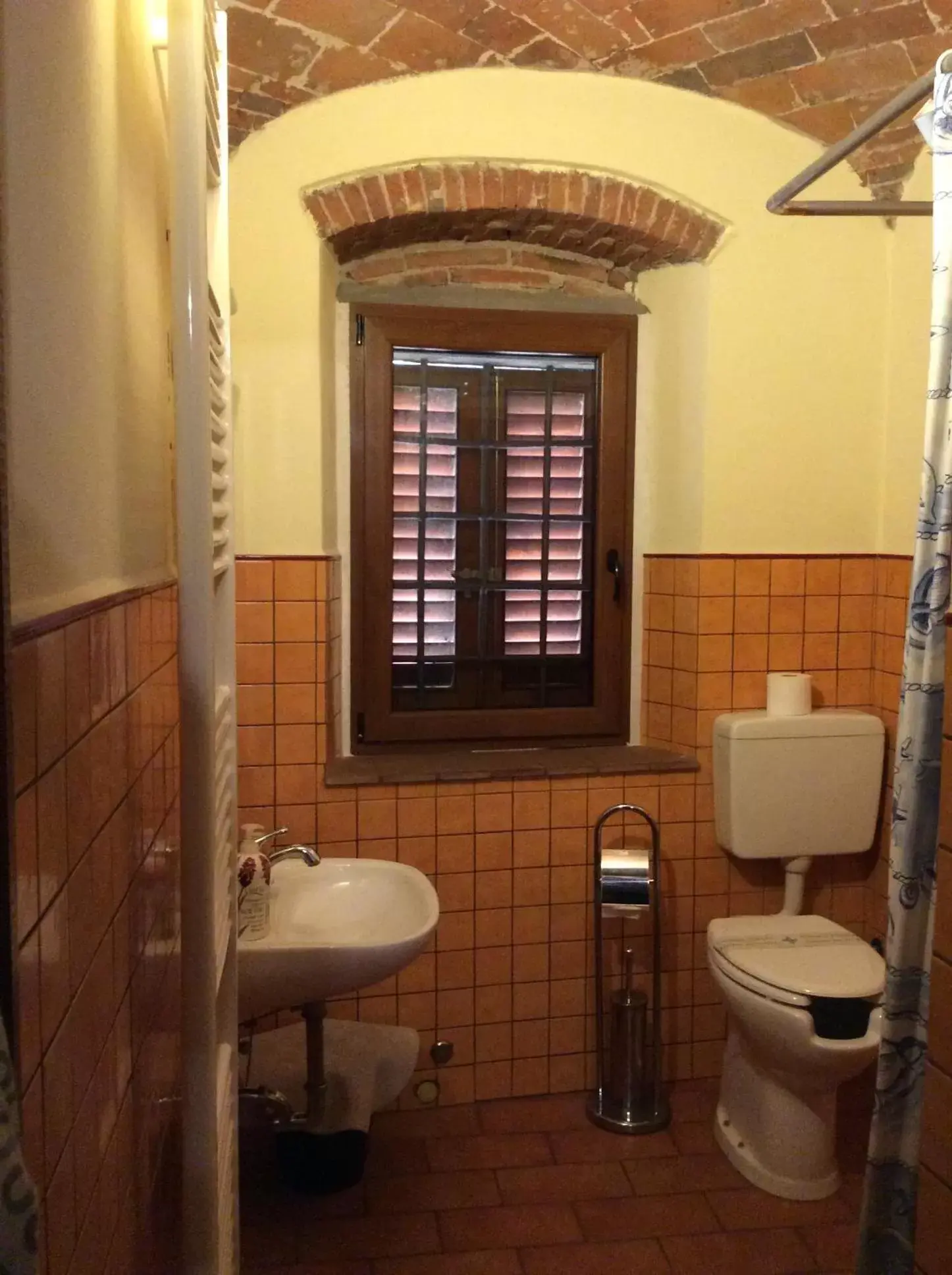 Bathroom in B&B e Locazioni Turistiche Antico Borgo Toscano