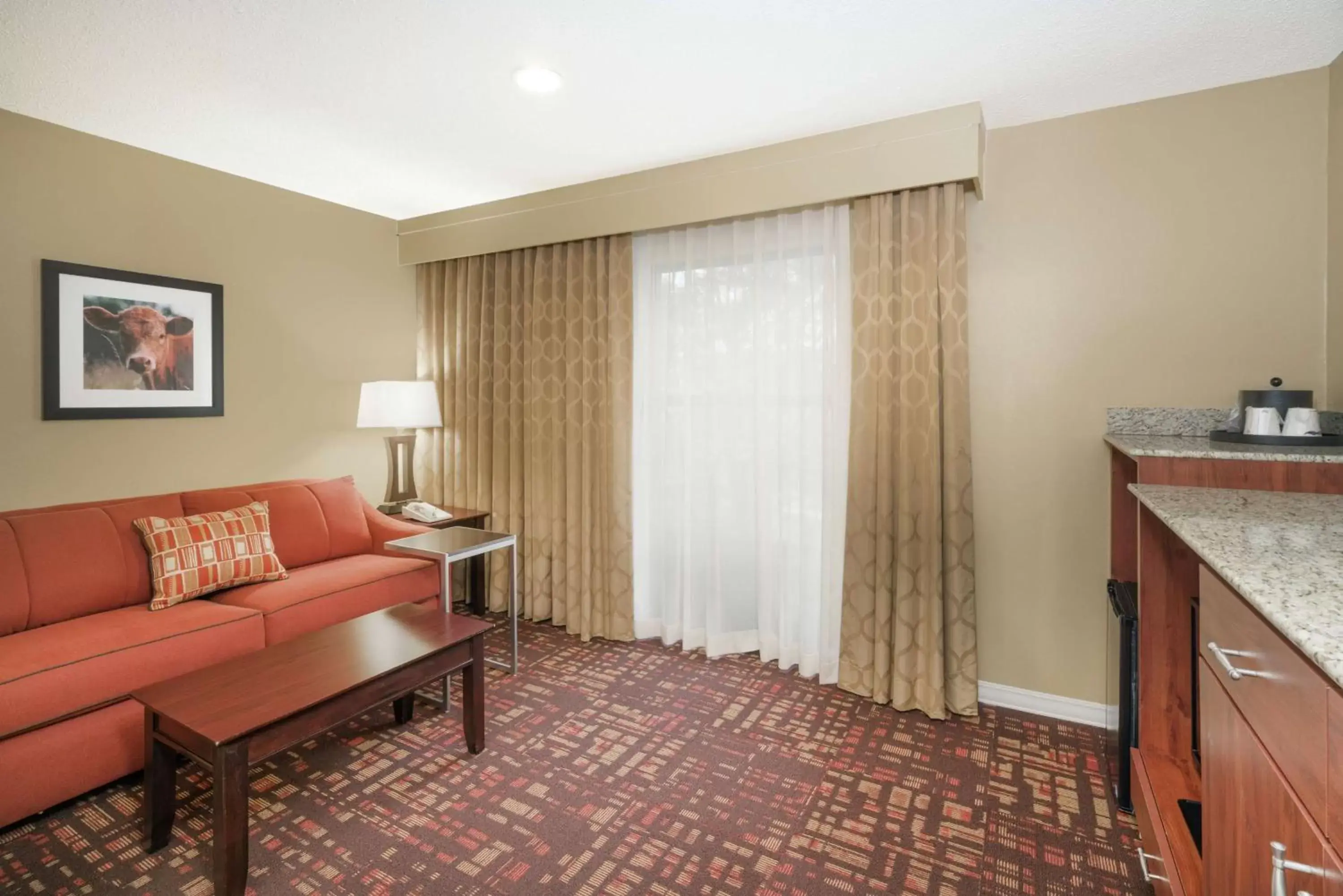 Living room, Seating Area in Hampton Inn Corydon