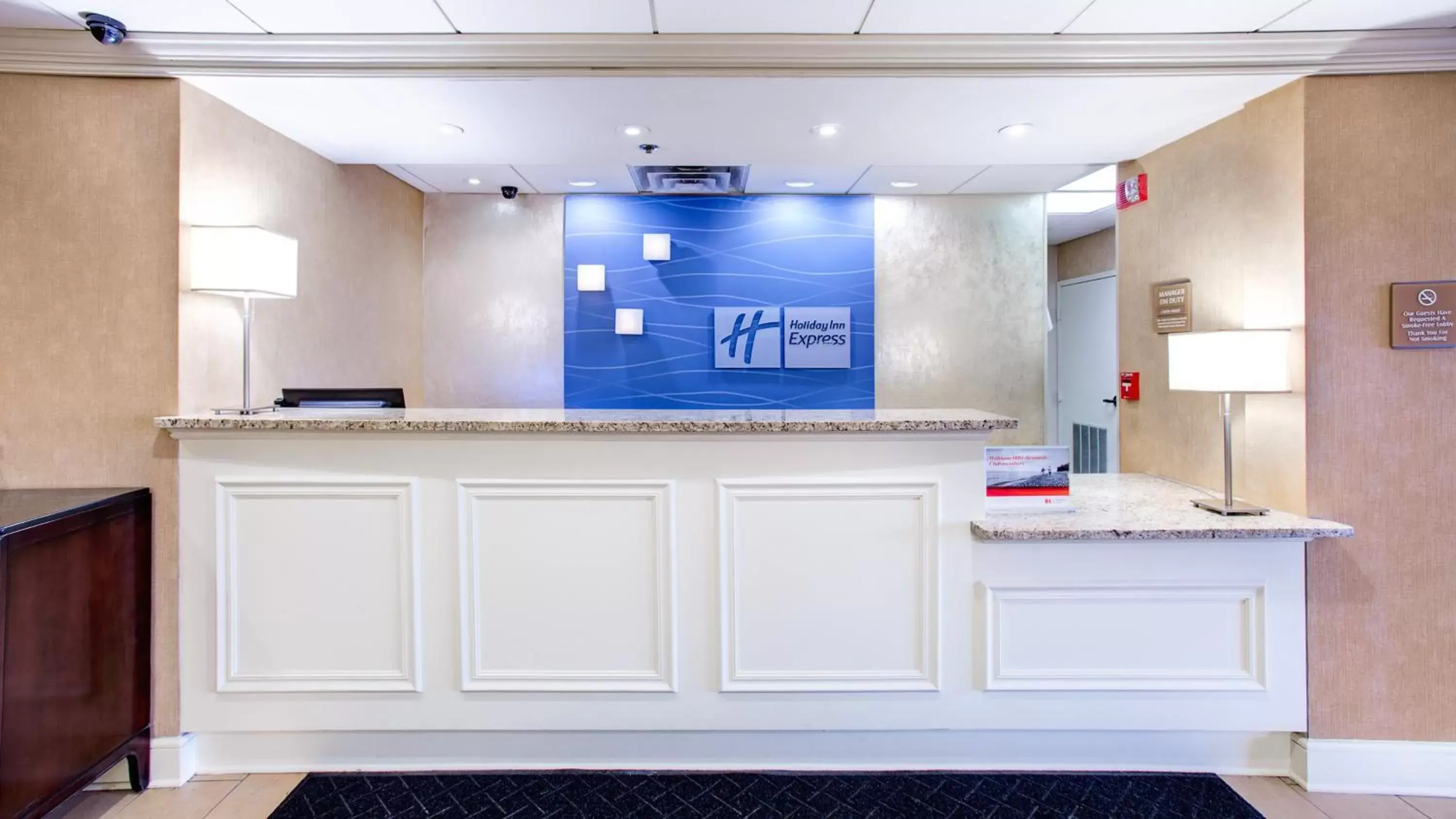 Property building, Lobby/Reception in Holiday Inn Express Indianapolis Airport, an IHG Hotel