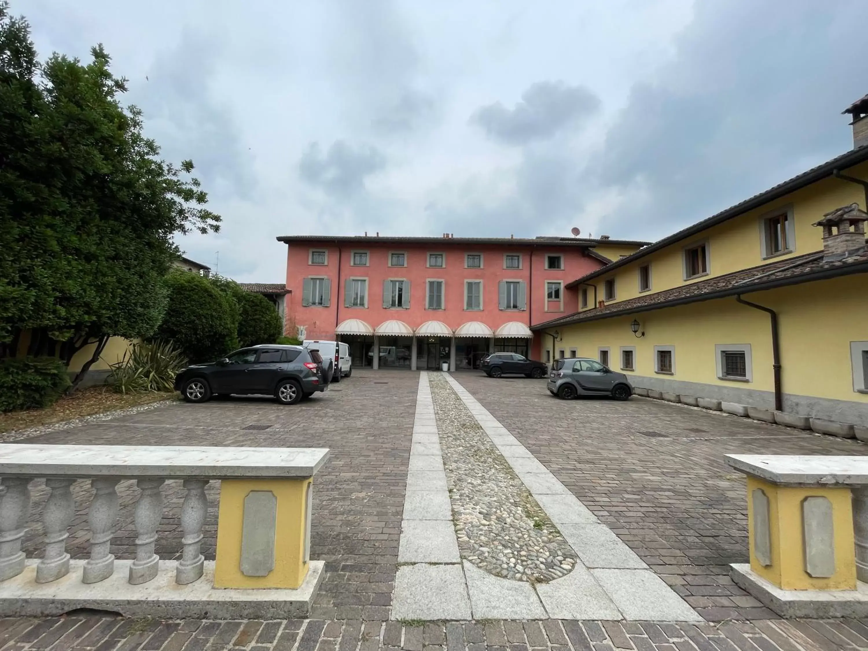 Property Building in Bes Hotel Bergamo La Muratella