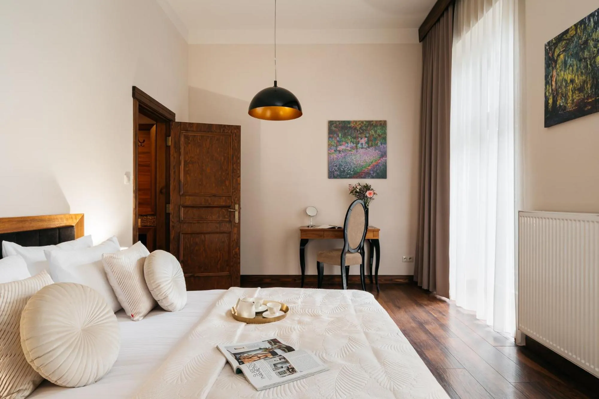 Bed in Topolowa Residence - LoftAffair Collection