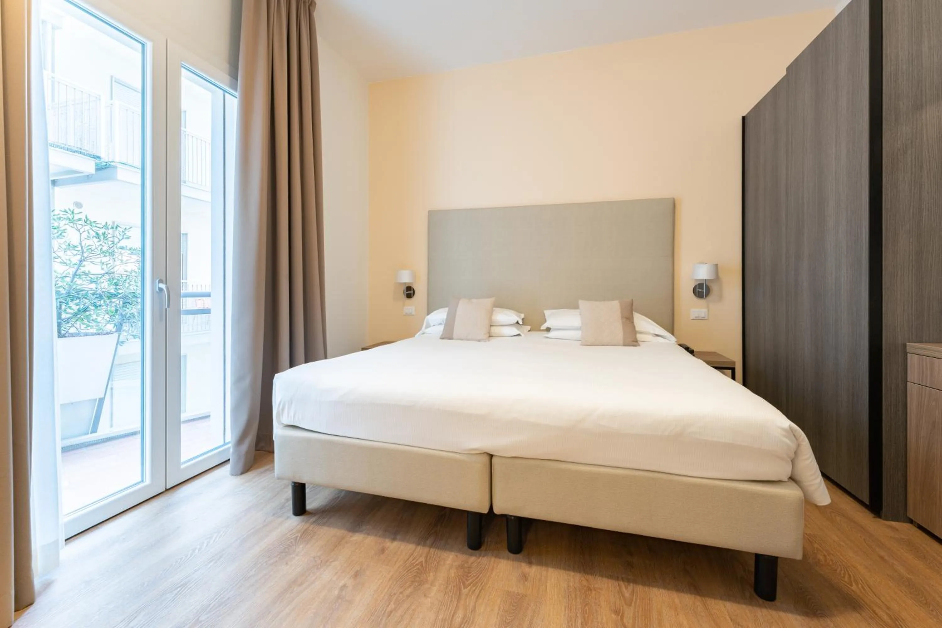 Bed in Hotel Excelsior